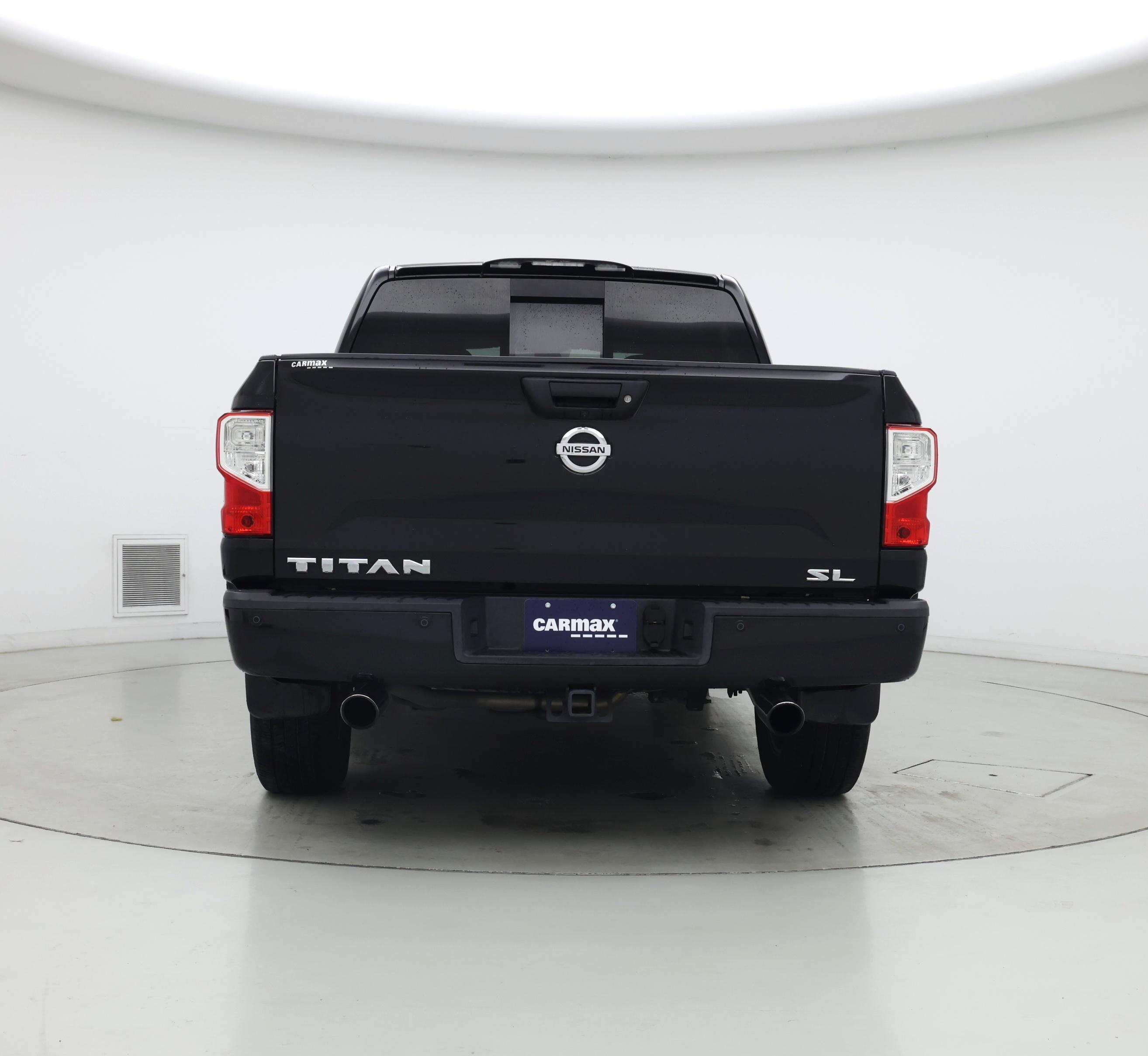 Thumbnail: 2017 Nissan Titan - 6