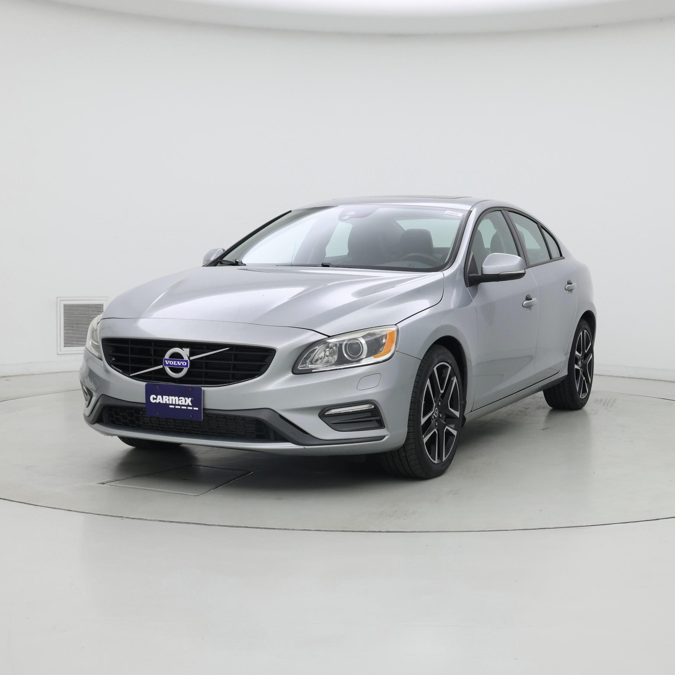 Thumbnail: 2017 Volvo S60 - 4