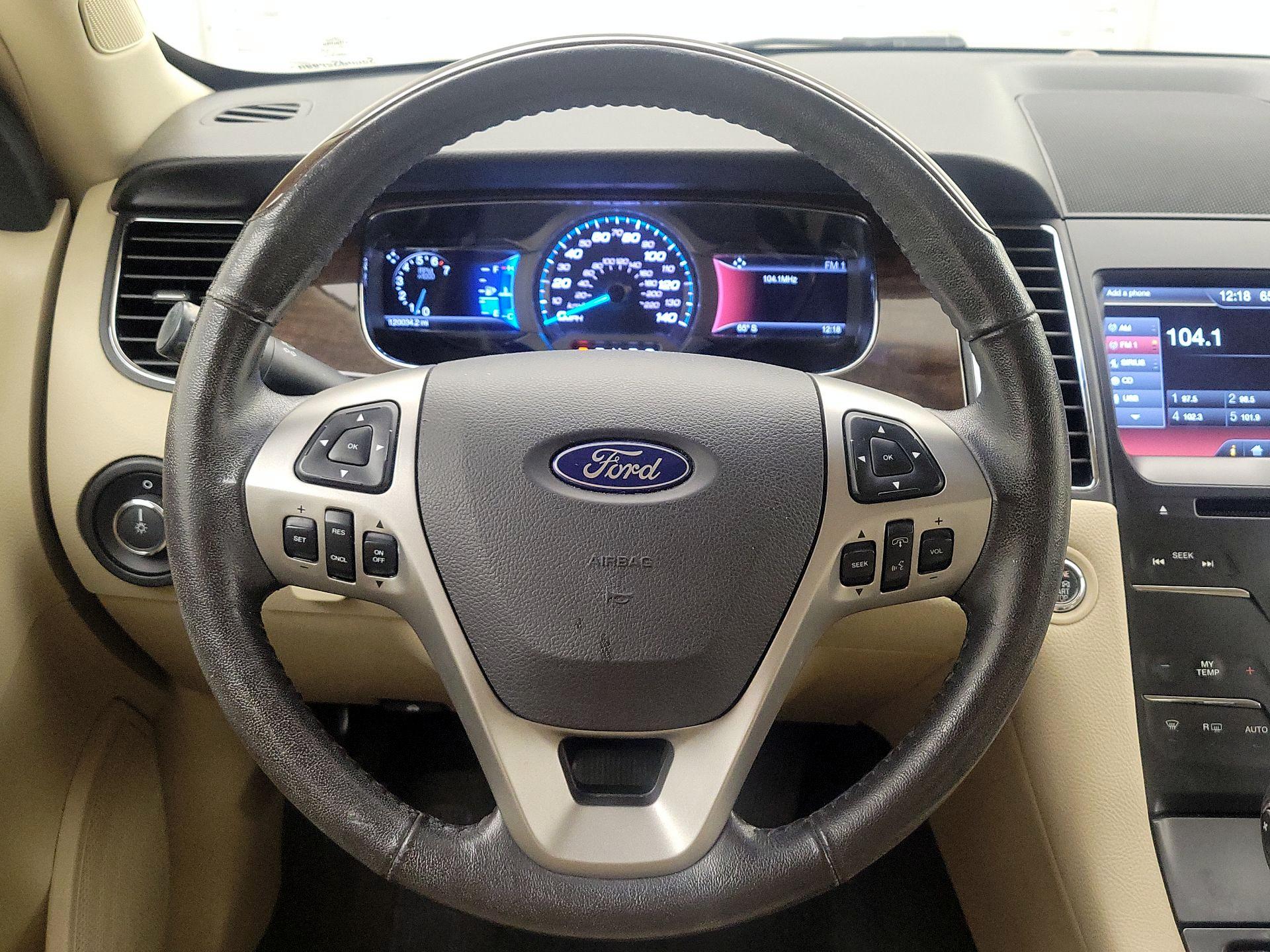 Thumbnail: 2014 Ford Taurus - 10