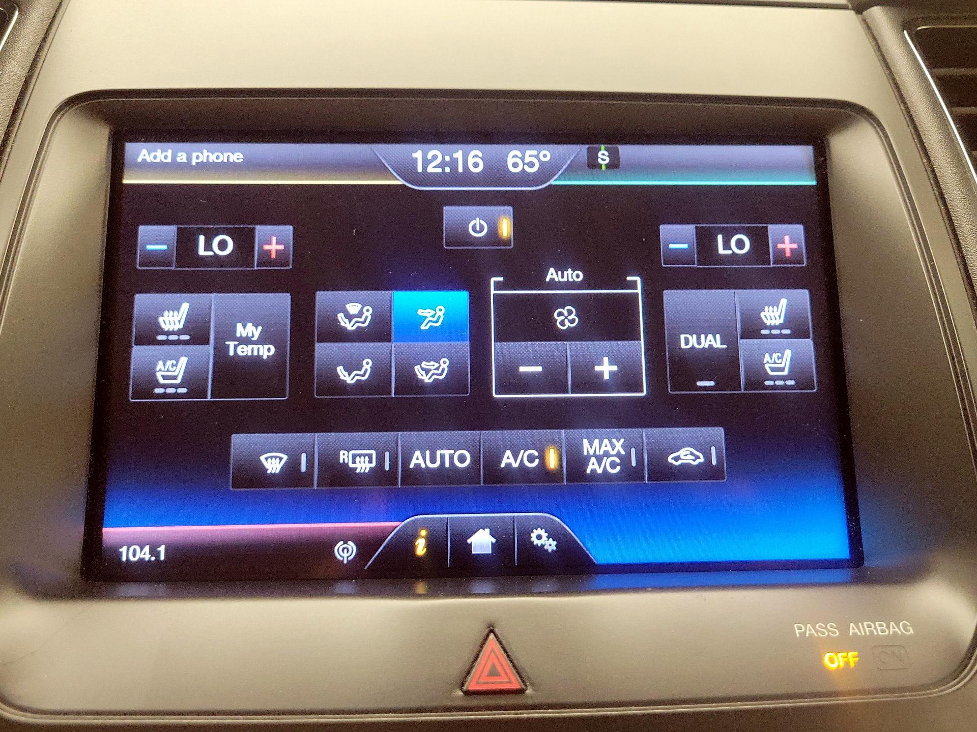 Thumbnail: 2014 Ford Taurus - 16