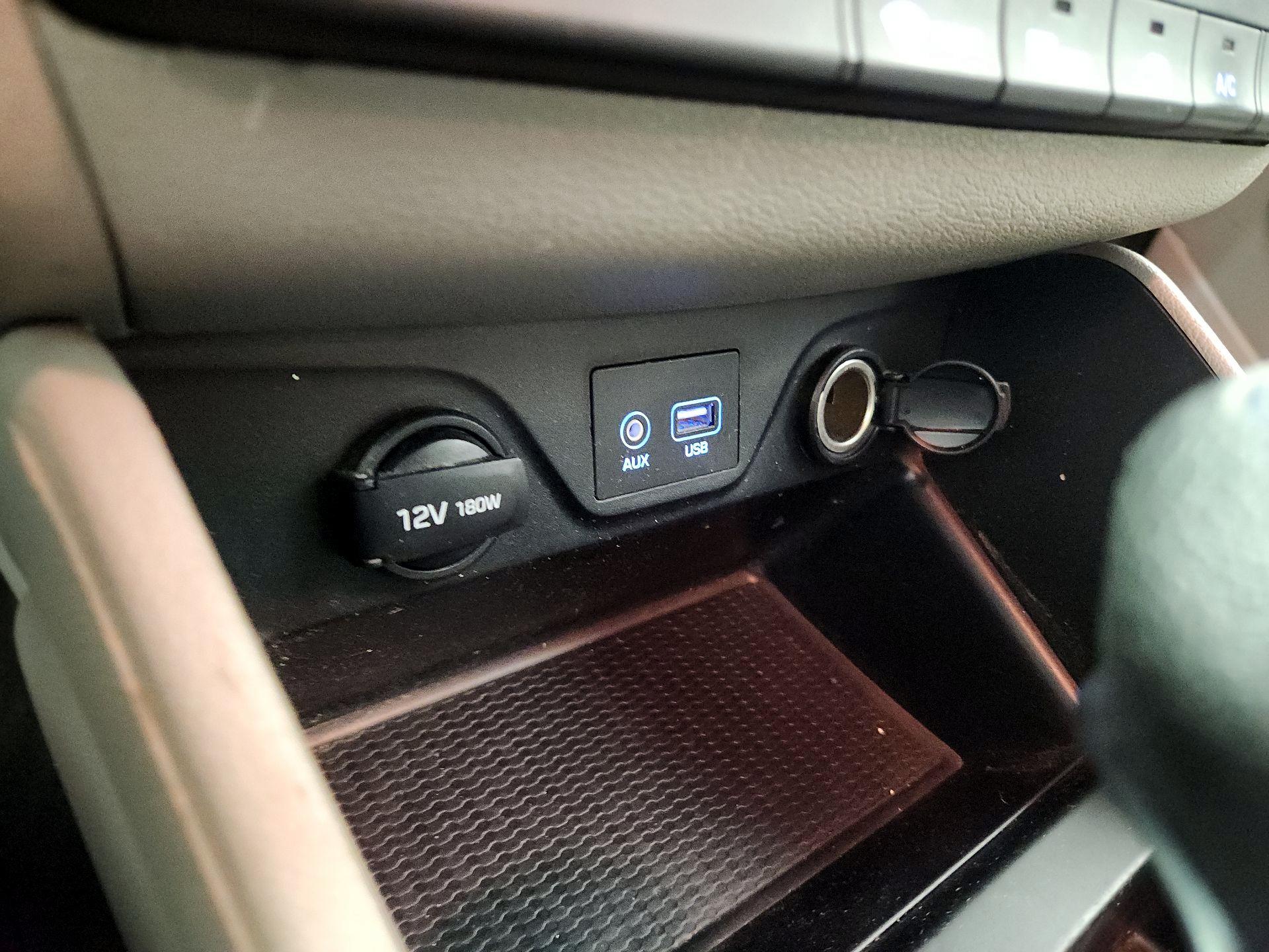 Thumbnail: 2020 Hyundai Tucson - 18