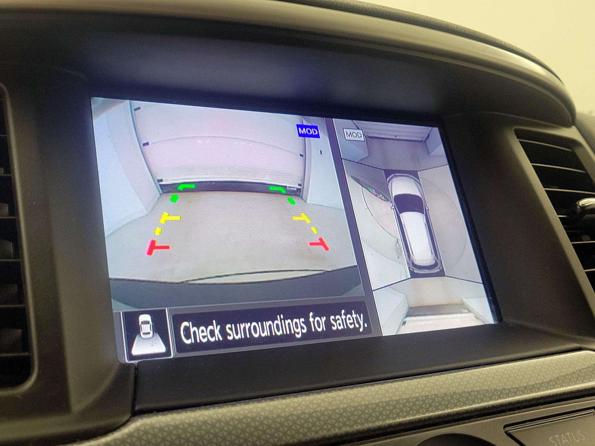 Thumbnail: 2020 Nissan Pathfinder - 15