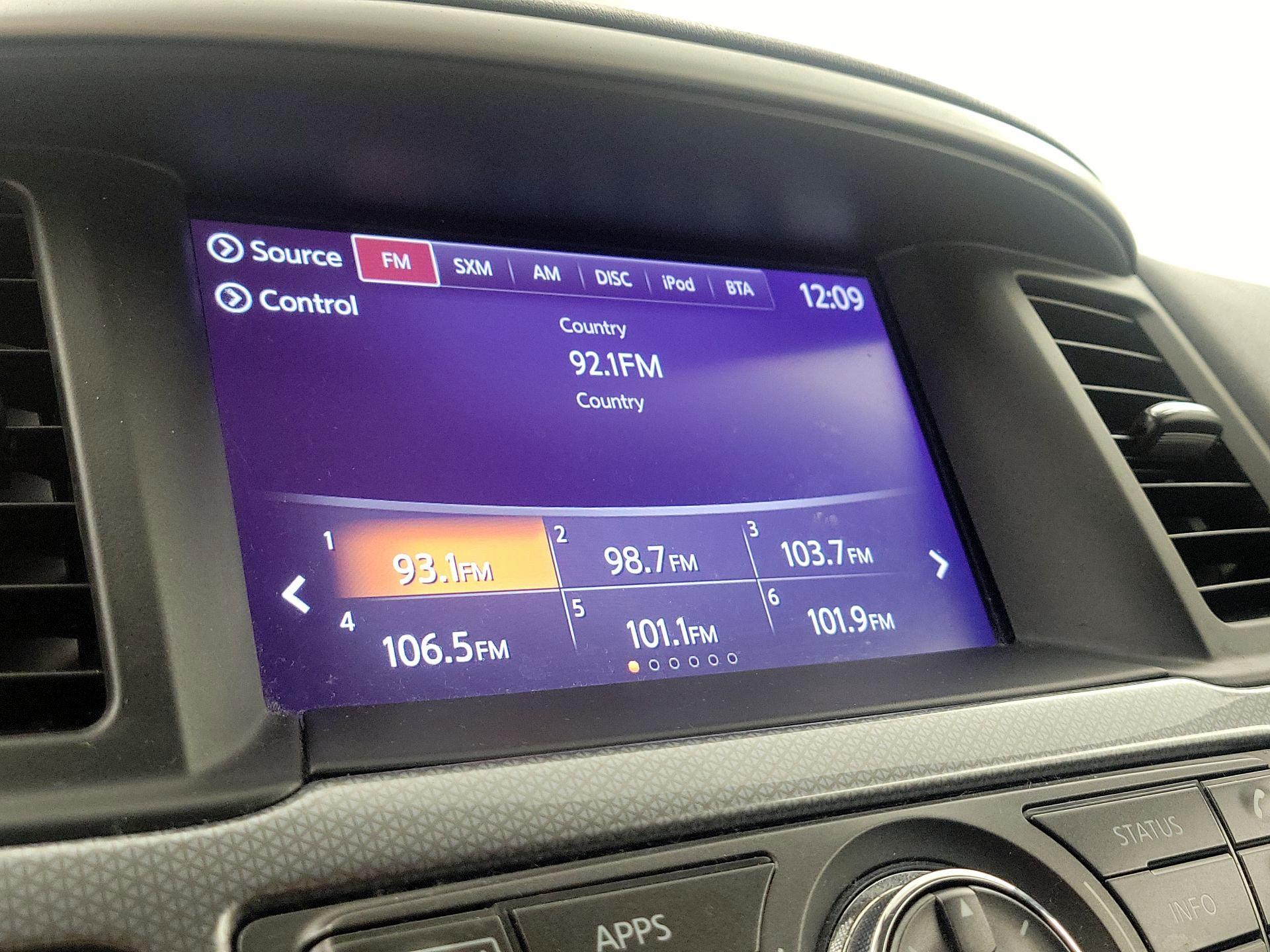 Thumbnail: 2020 Nissan Pathfinder - 16