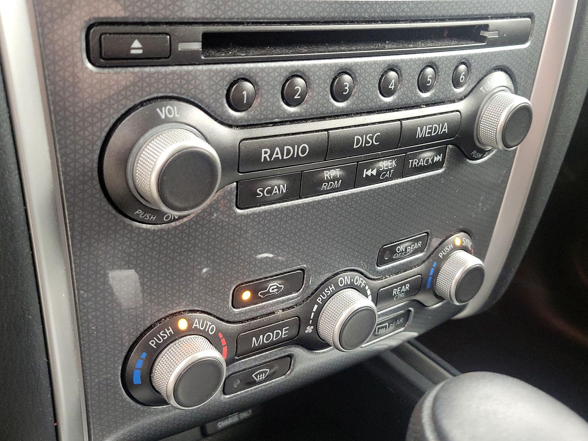 Thumbnail: 2020 Nissan Pathfinder - 17