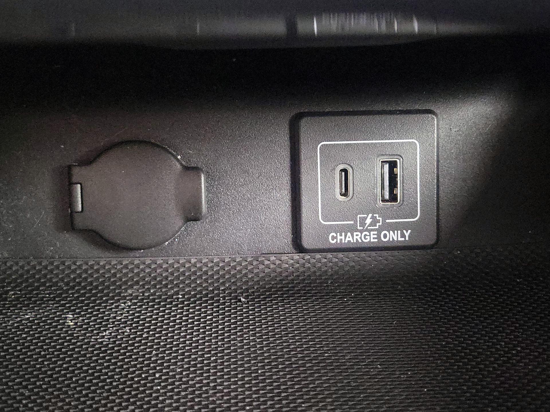 Thumbnail: 2020 Nissan Pathfinder - 19