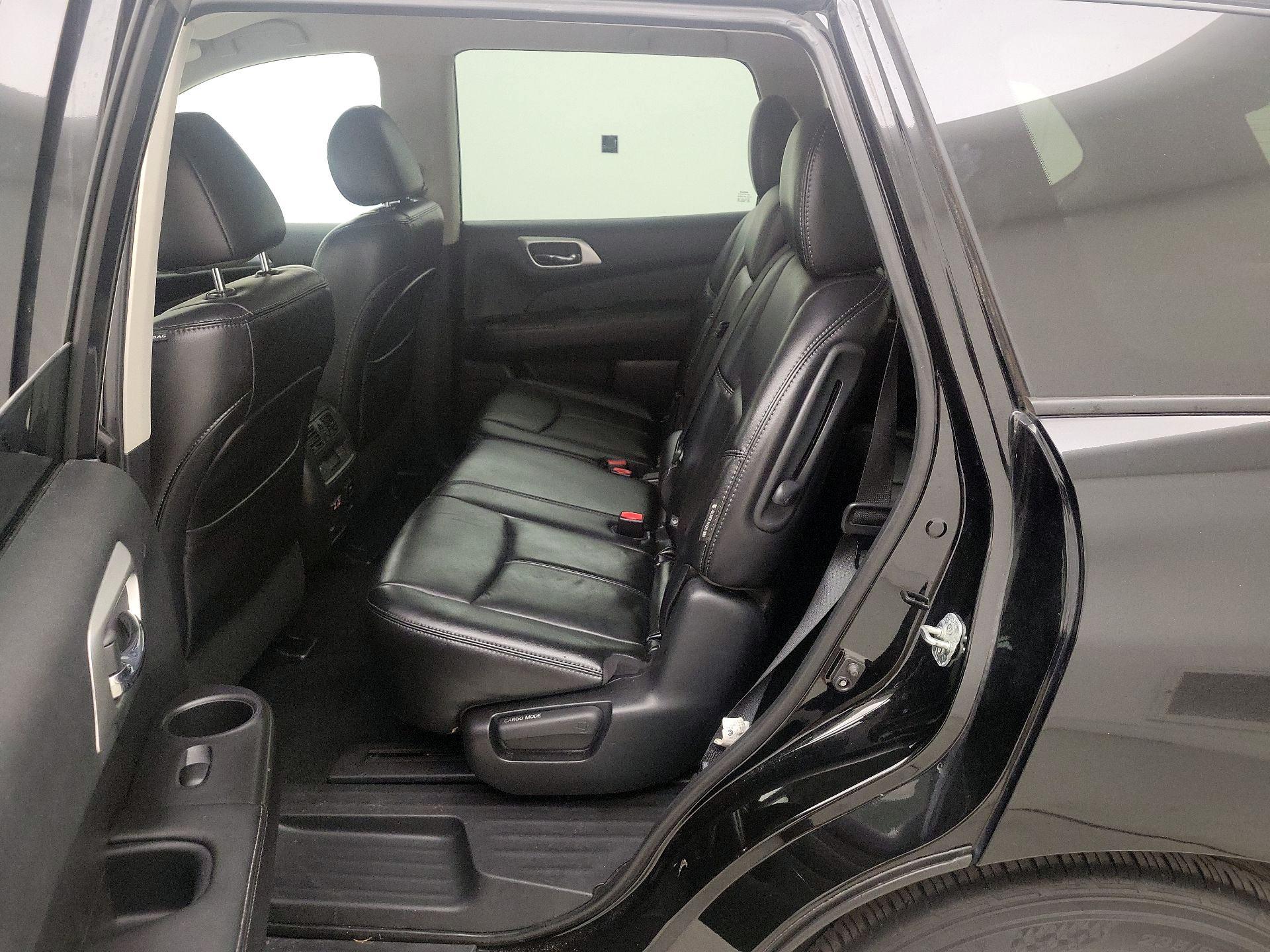 Thumbnail: 2020 Nissan Pathfinder - 20