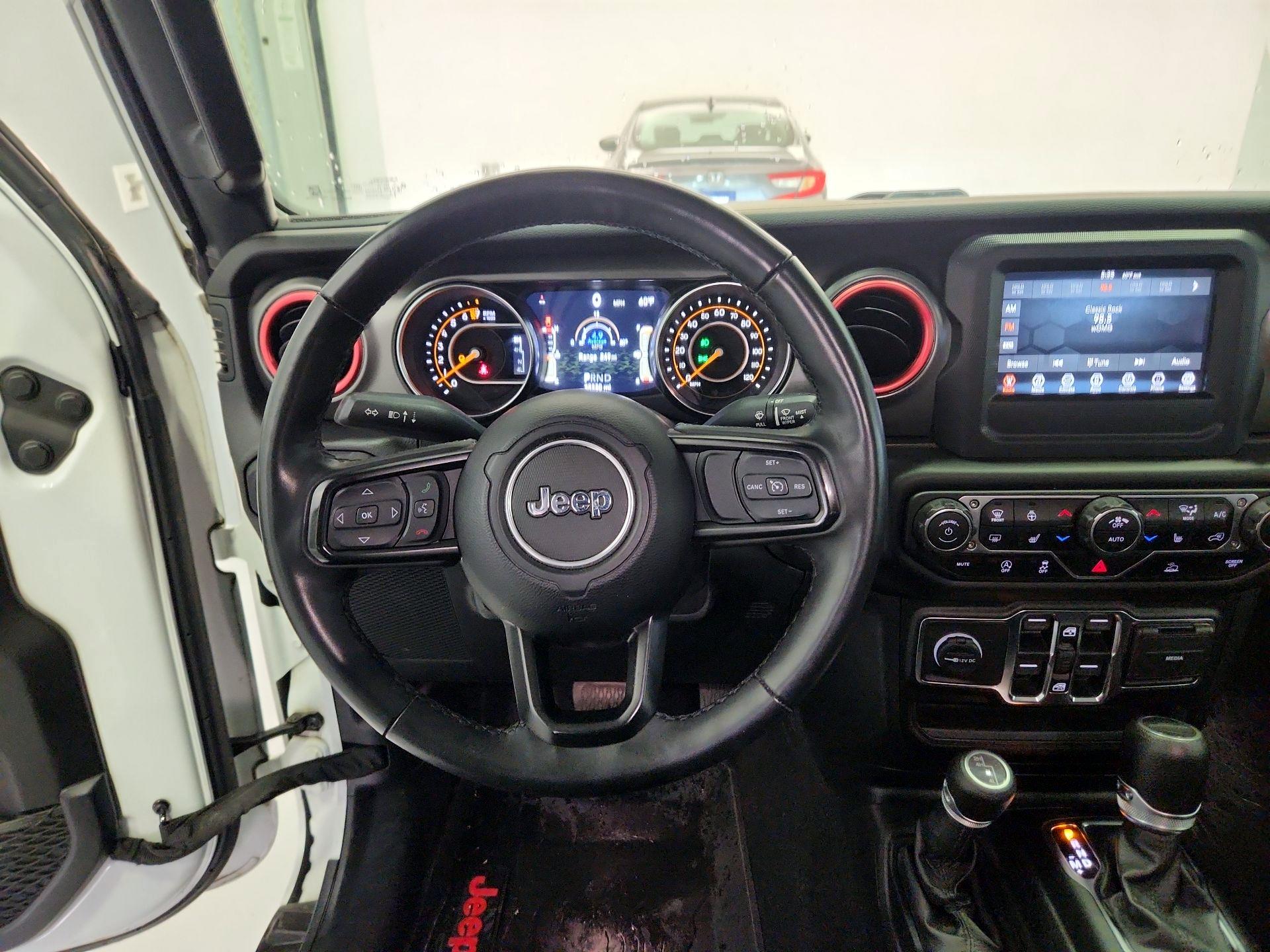 Thumbnail: 2021 Jeep Gladiator - 10