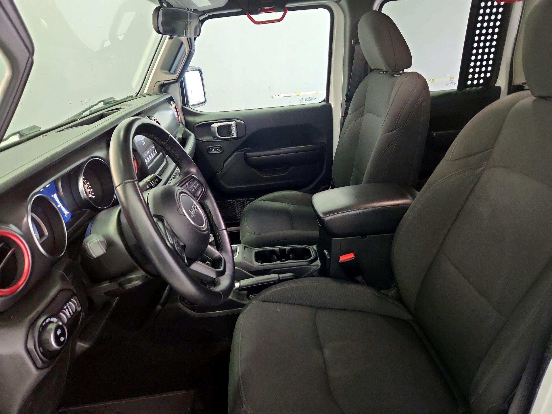 Thumbnail: 2021 Jeep Gladiator - 11
