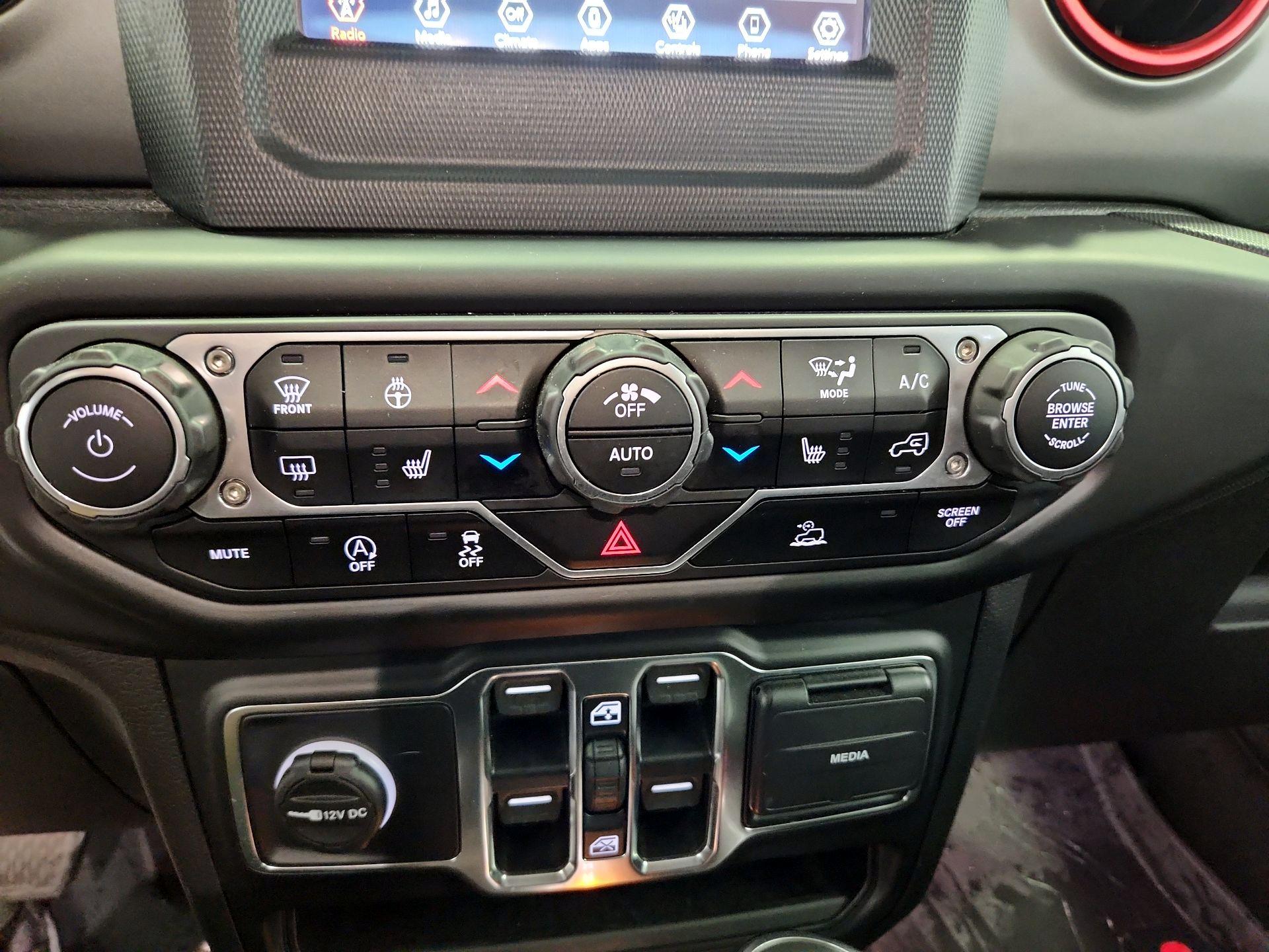 Thumbnail: 2021 Jeep Gladiator - 16