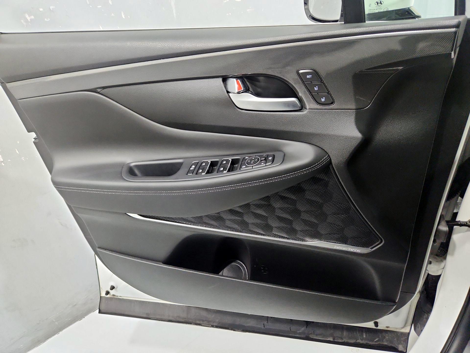 Thumbnail: 2023 Hyundai Santa Fe - 12