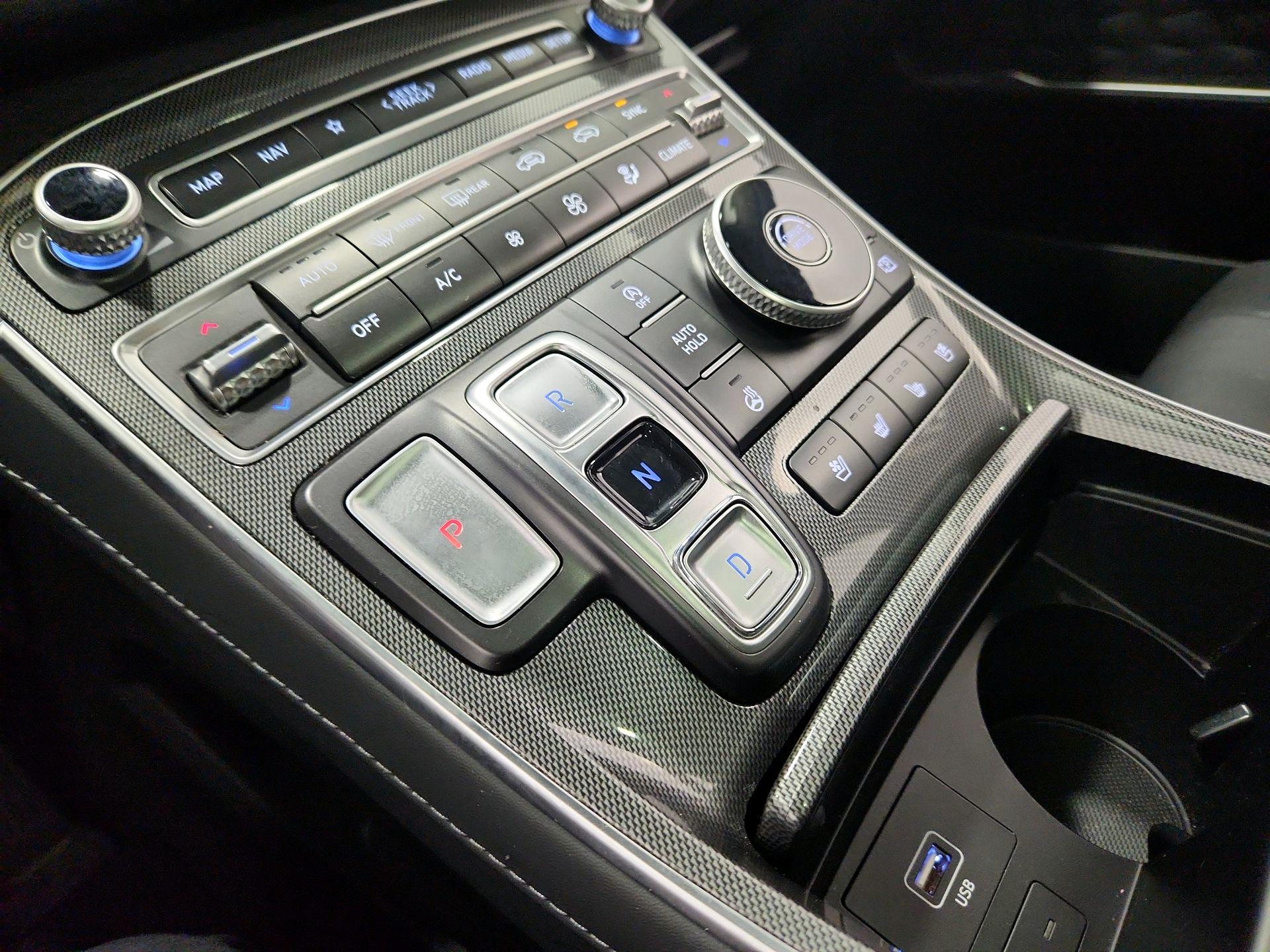 Thumbnail: 2023 Hyundai Santa Fe - 18