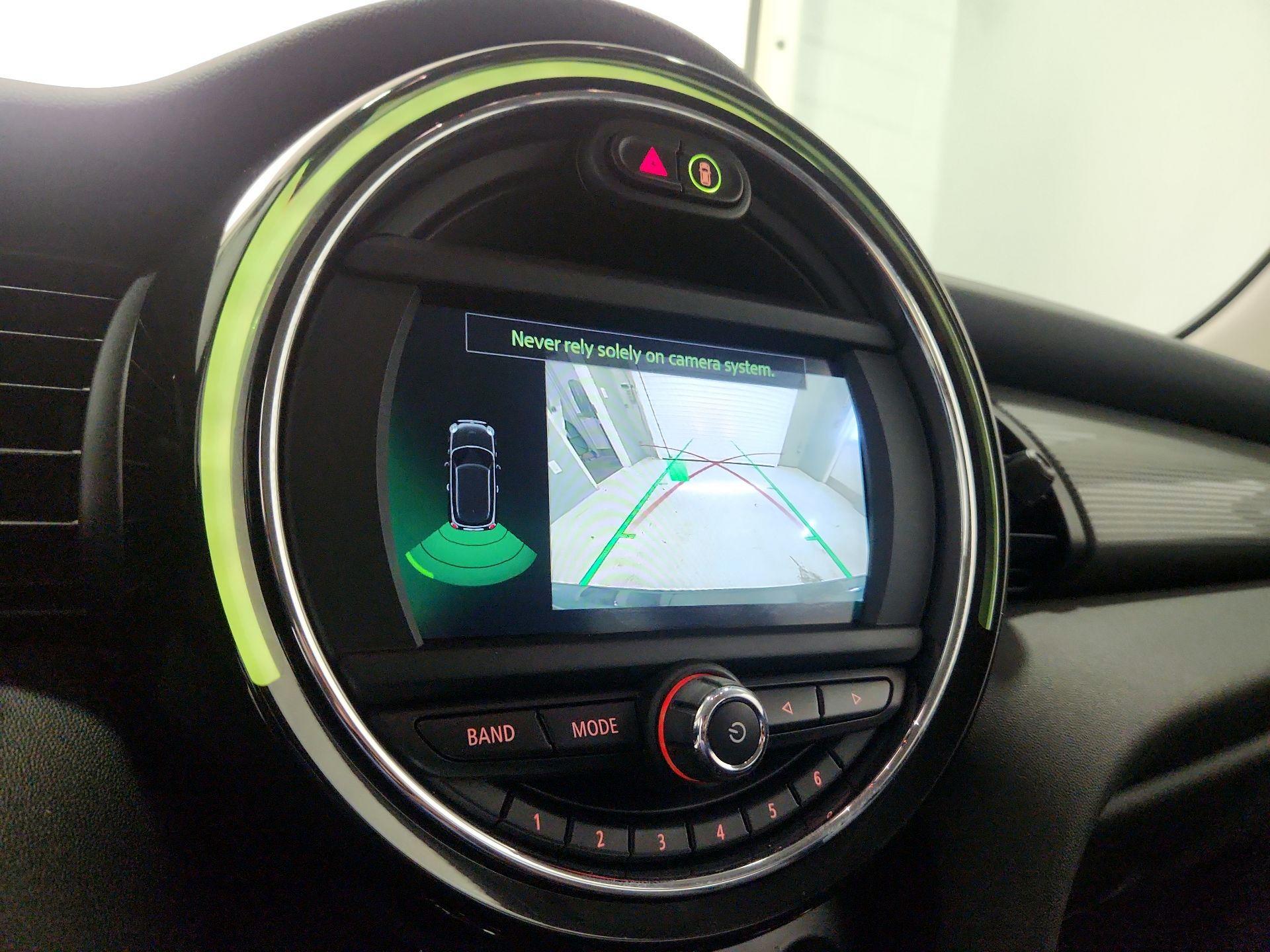 Thumbnail: 2021 MINI Cooper Hardtop - 14