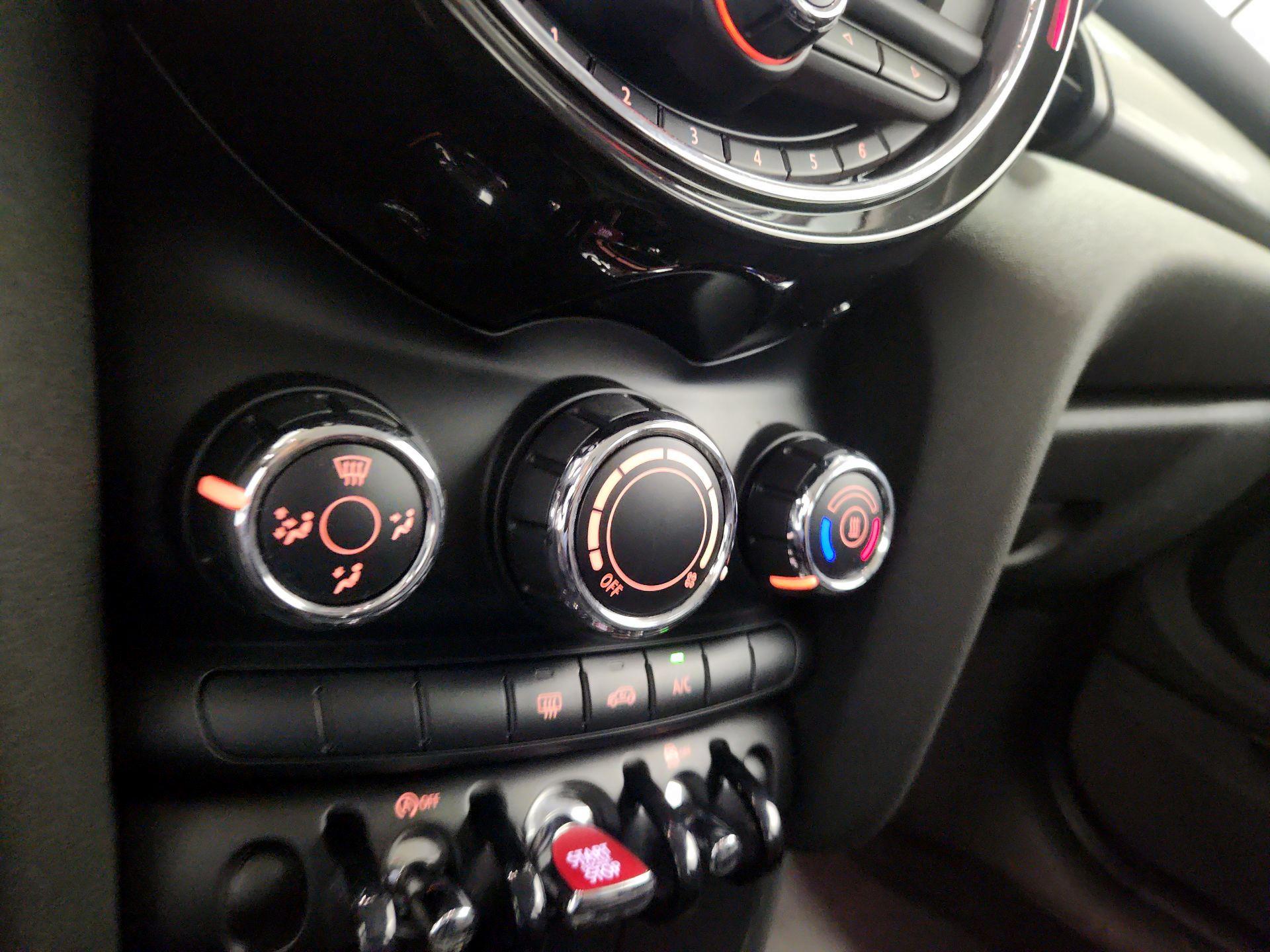 Thumbnail: 2021 MINI Cooper Hardtop - 16