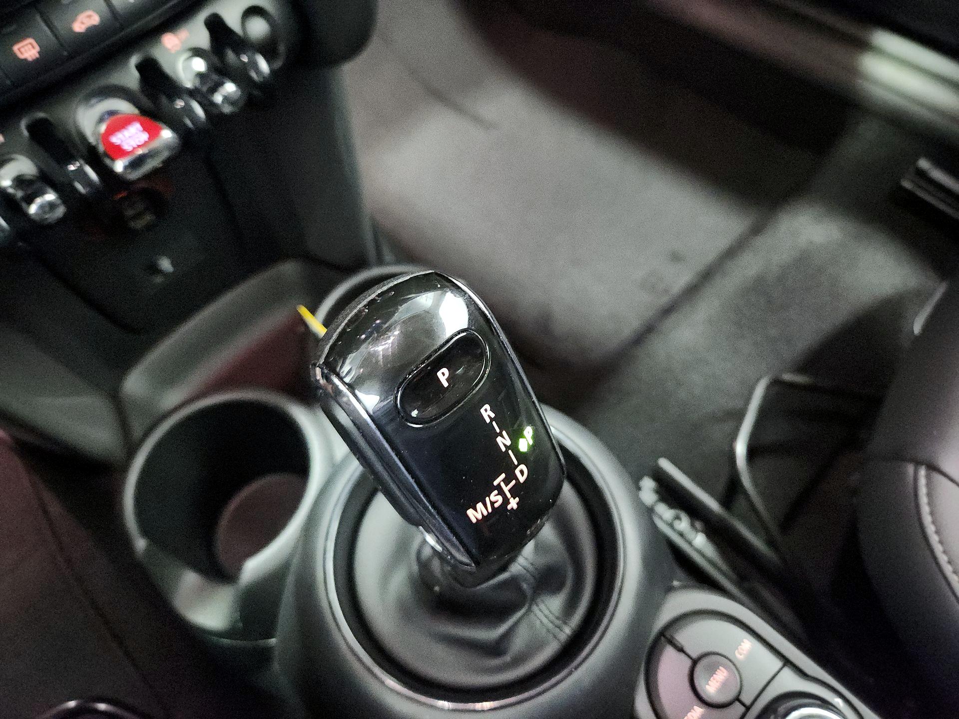 Thumbnail: 2021 MINI Cooper Hardtop - 17