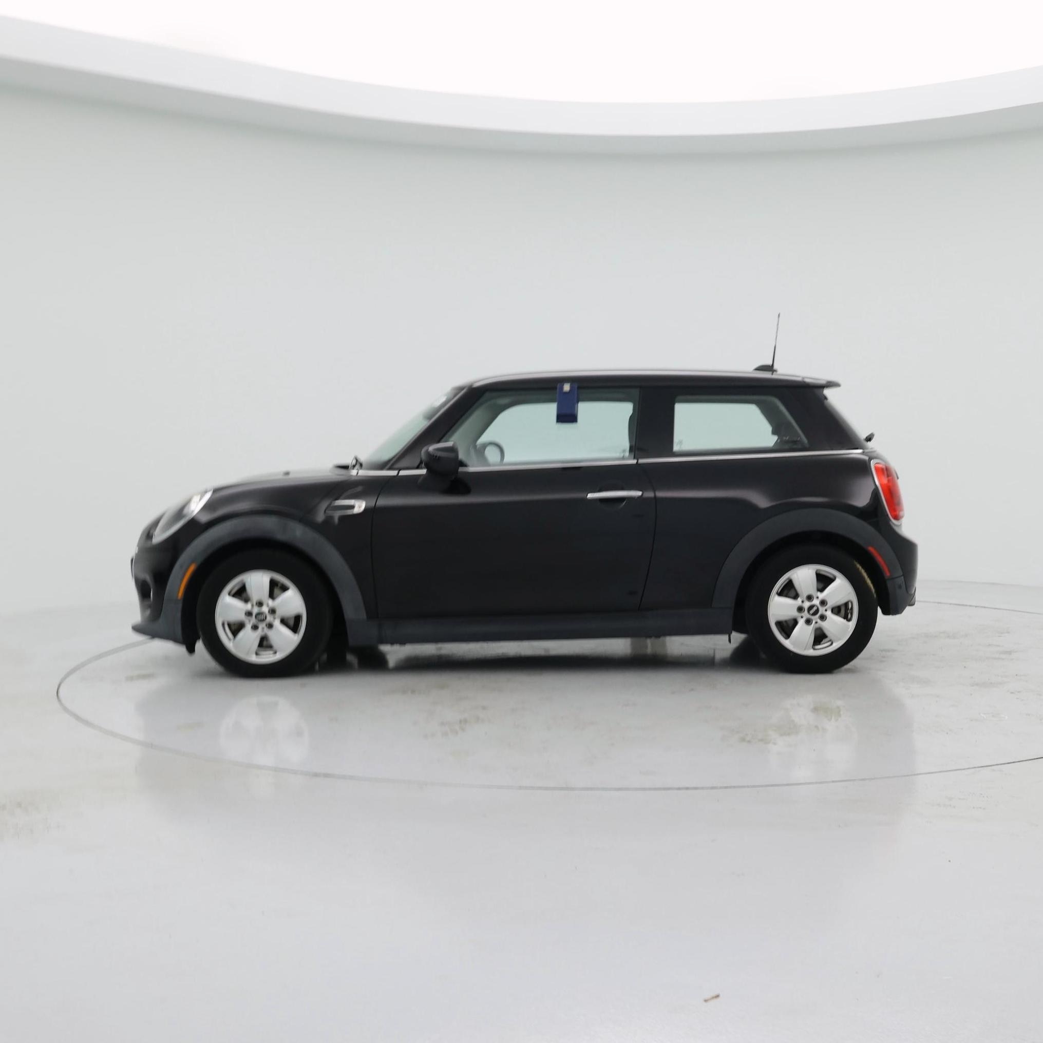 Thumbnail: 2021 MINI Cooper Hardtop - 3