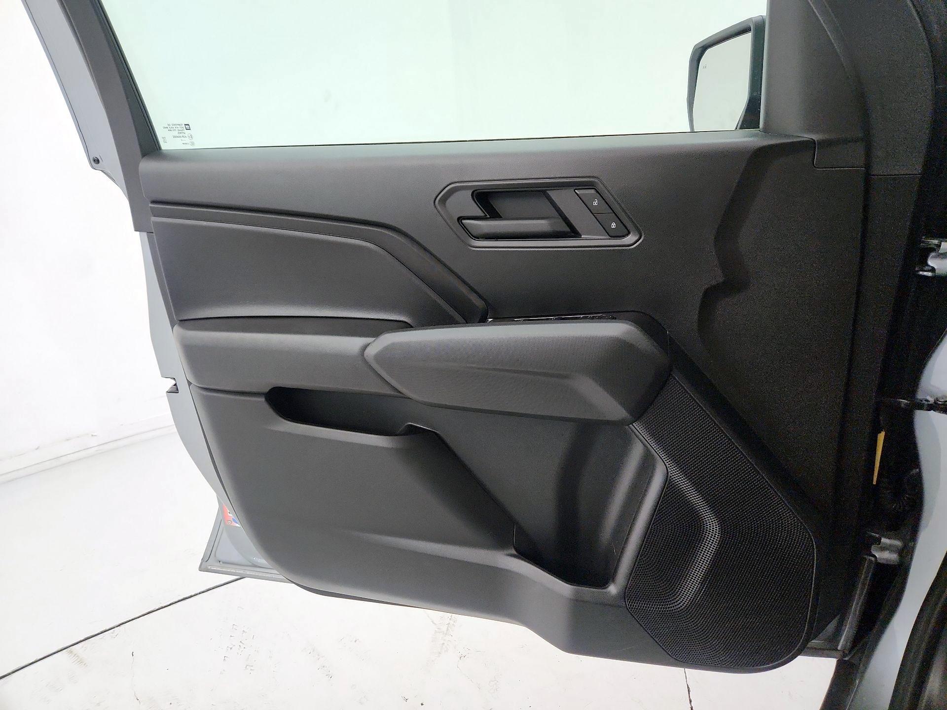 Thumbnail: 2025 Chevrolet Colorado - 12