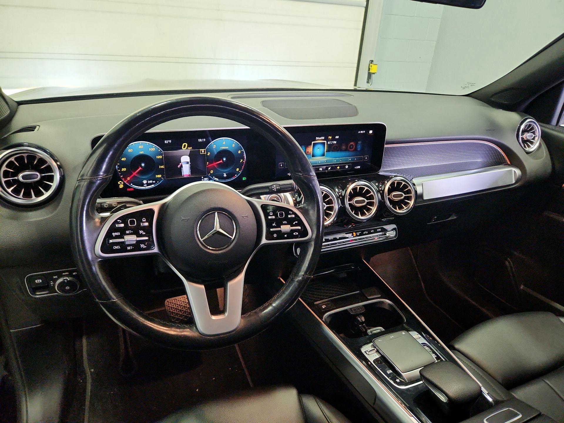 Thumbnail: 2020 Mercedes-Benz GLB - 9