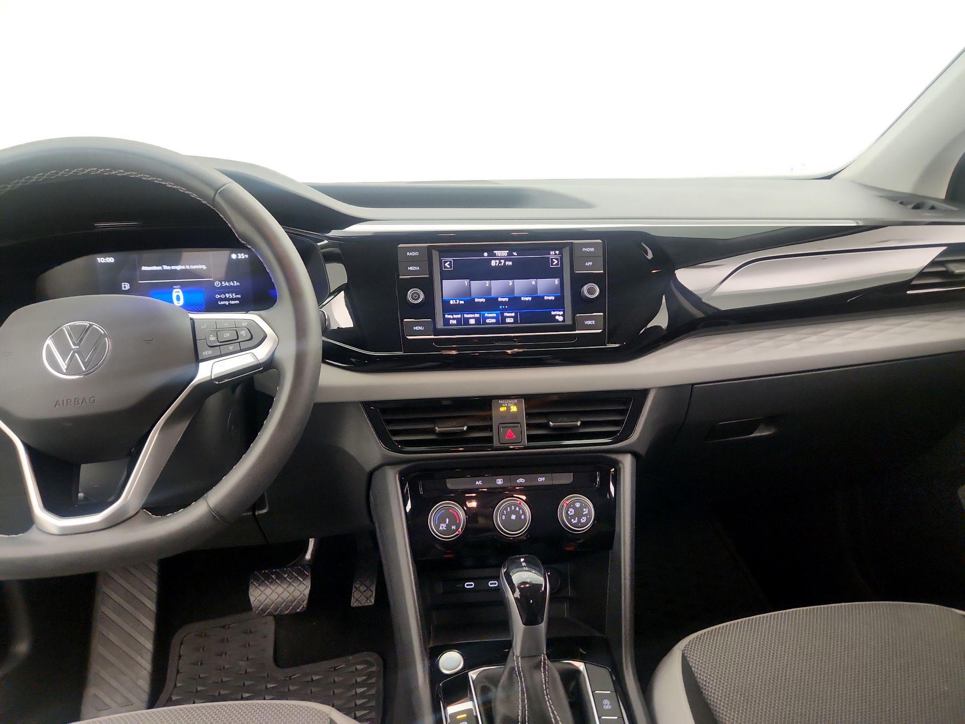 Thumbnail: 2023 Volkswagen Taos - 9