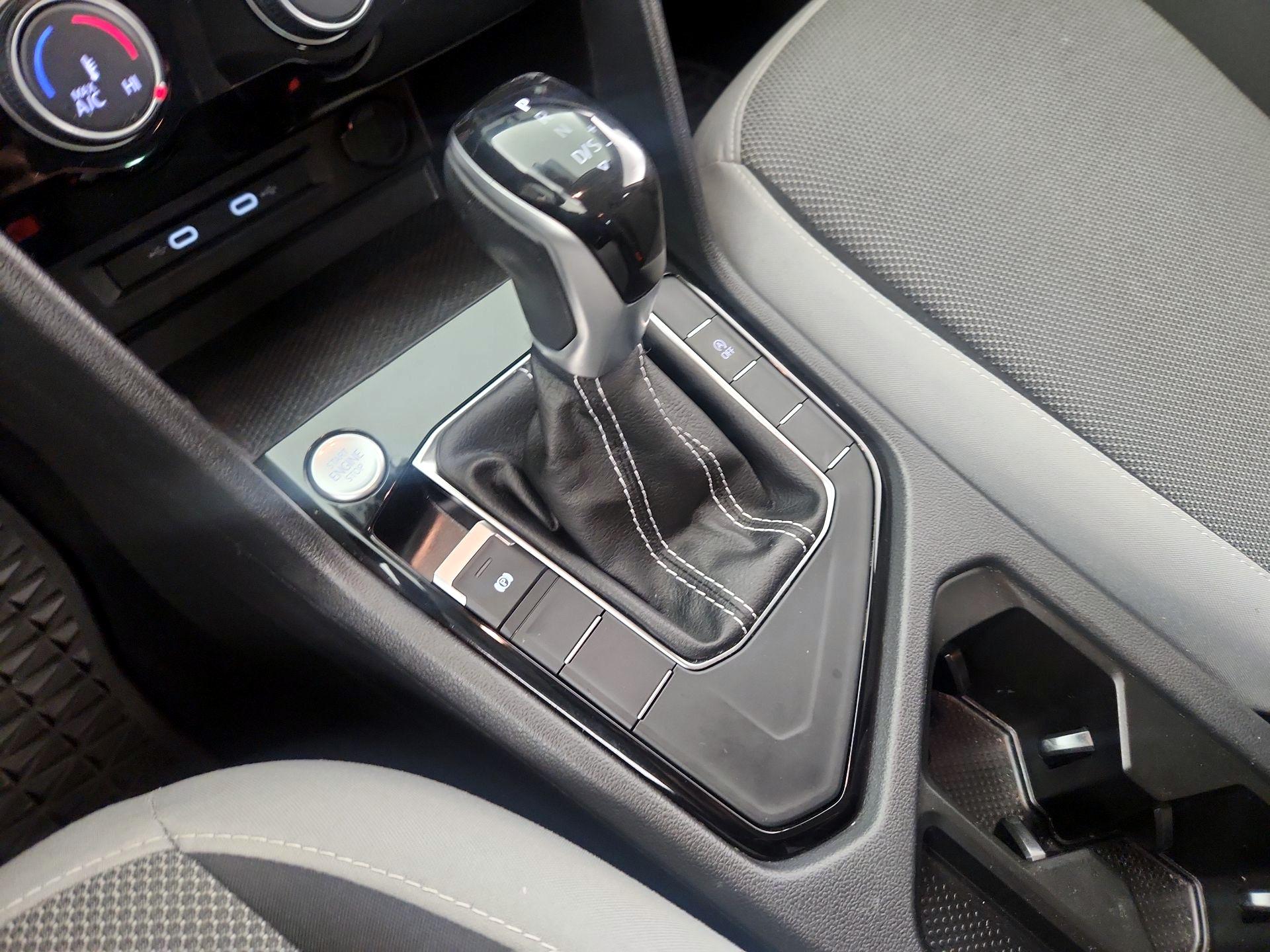 Thumbnail: 2023 Volkswagen Taos - 17