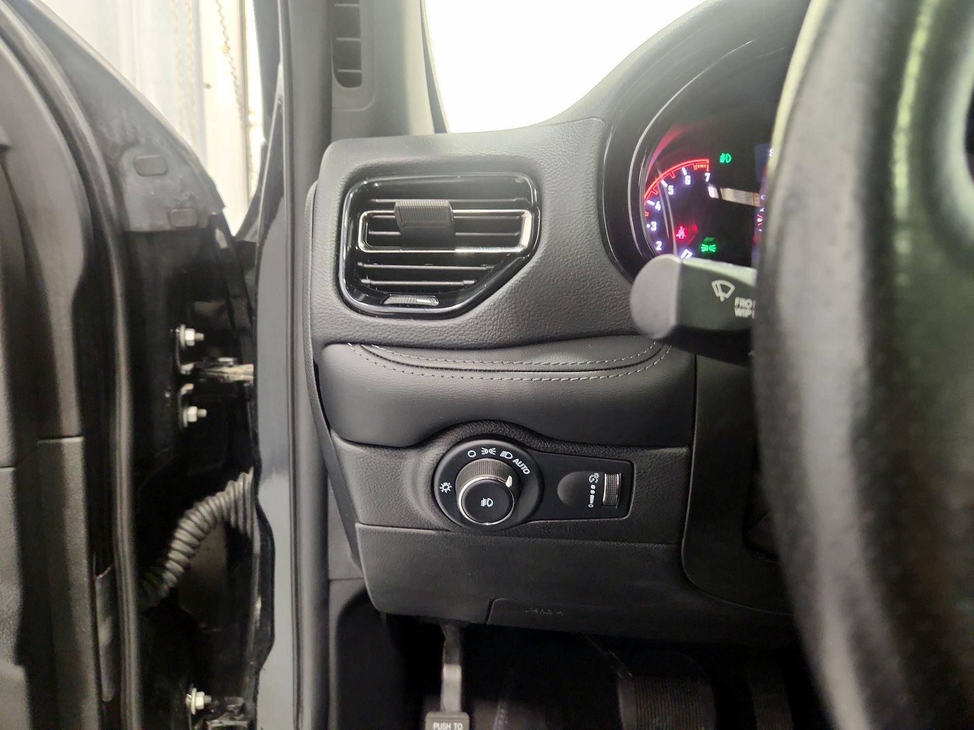 Thumbnail: 2022 Dodge Durango - 13