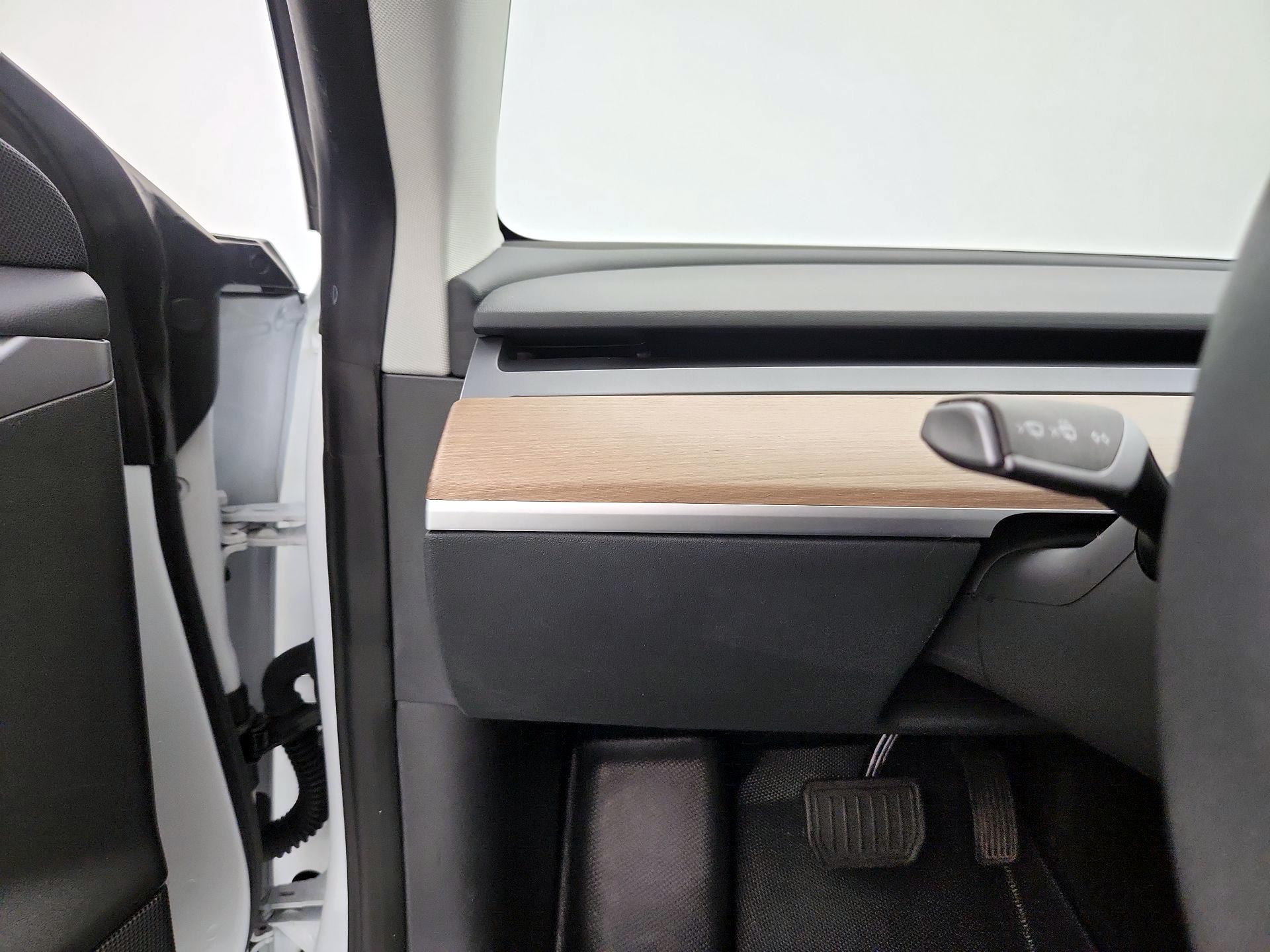 Thumbnail: 2023 Tesla Model 3 - 13