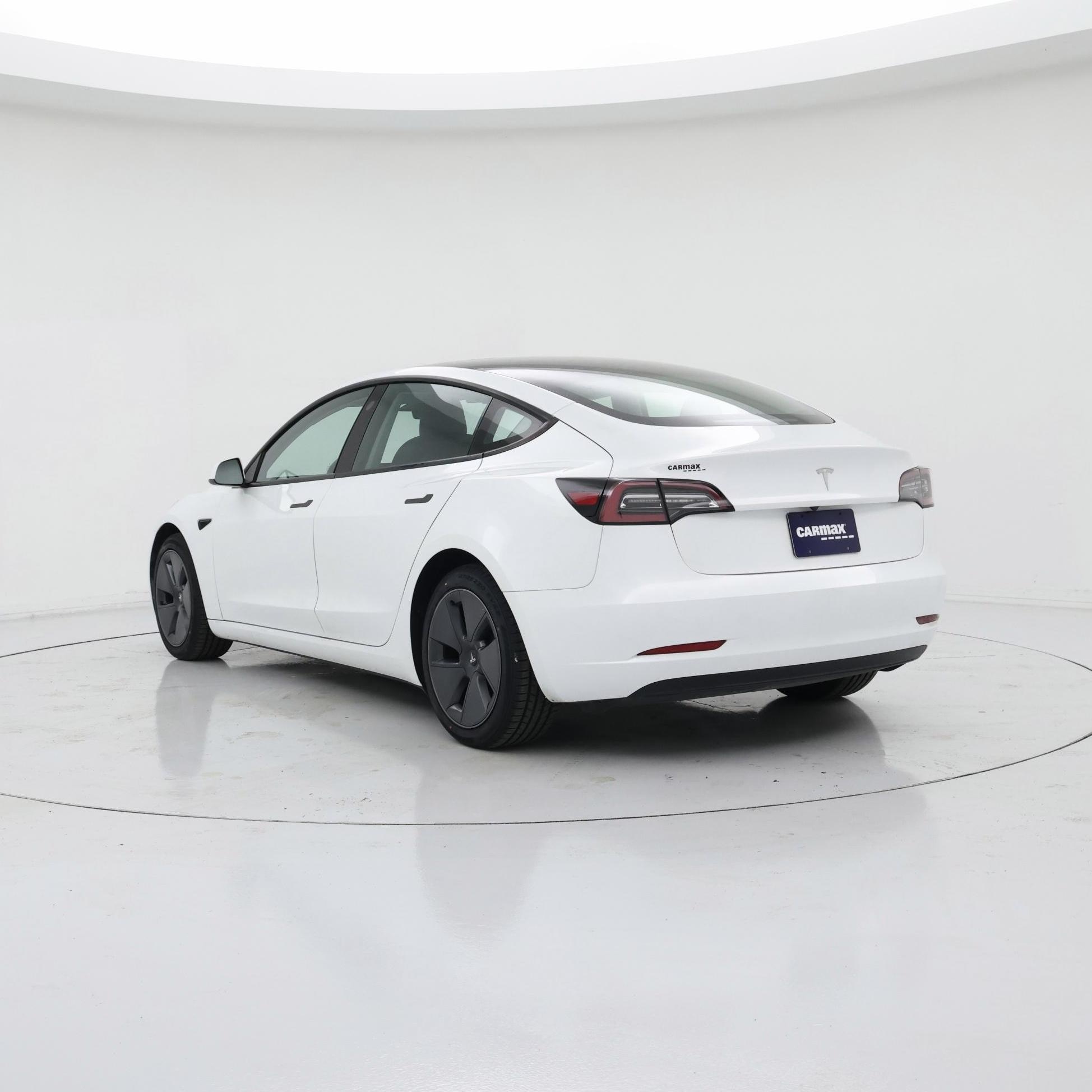 Thumbnail: 2023 Tesla Model 3 - 2