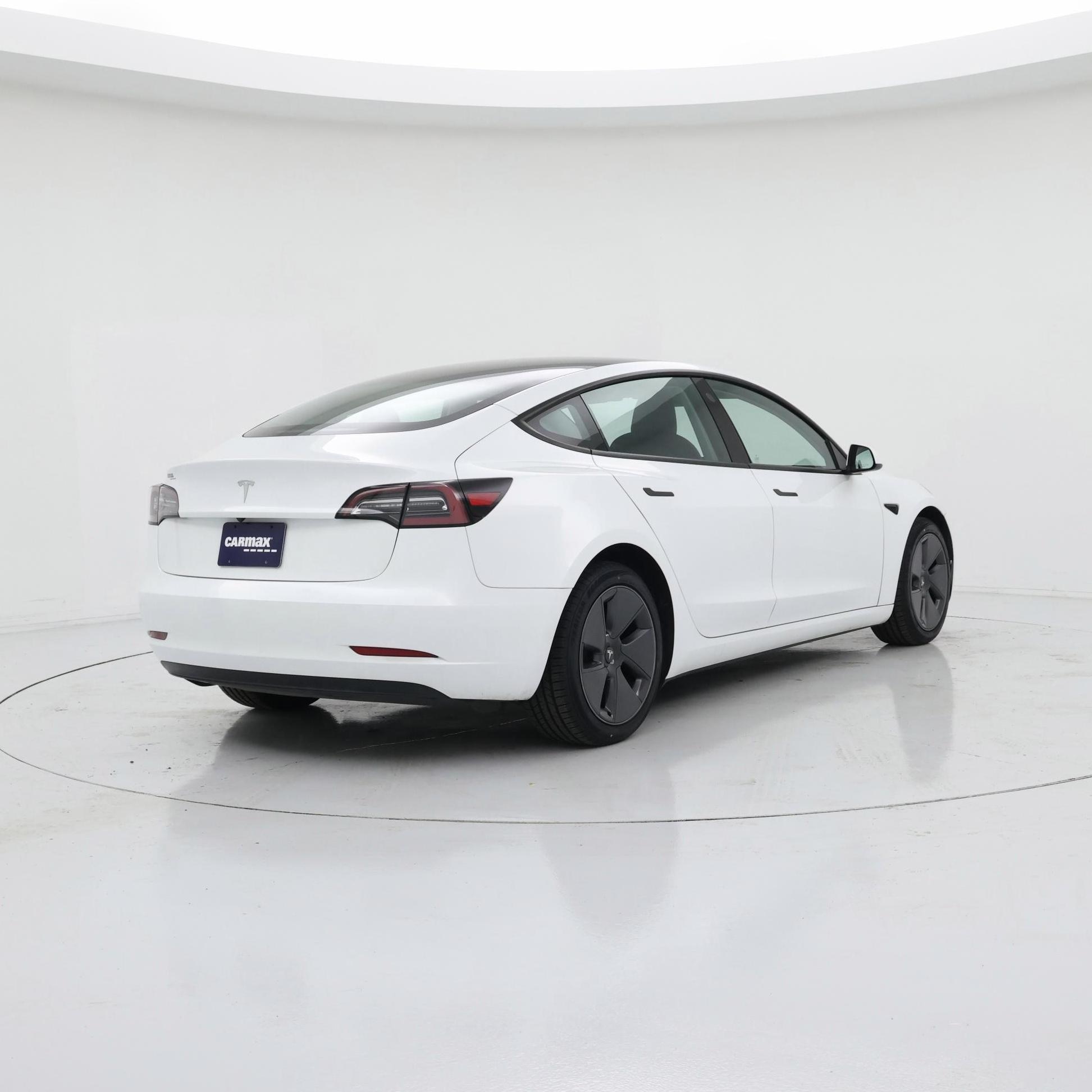 Thumbnail: 2023 Tesla Model 3 - 8