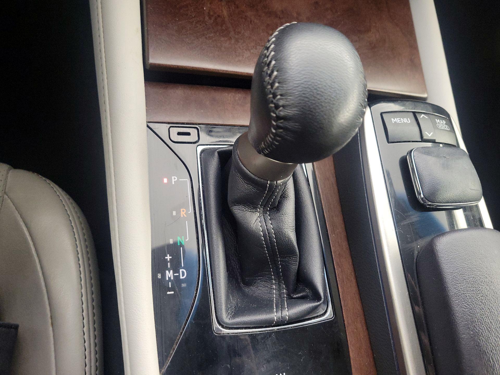 Thumbnail: 2014 Lexus GS - 18