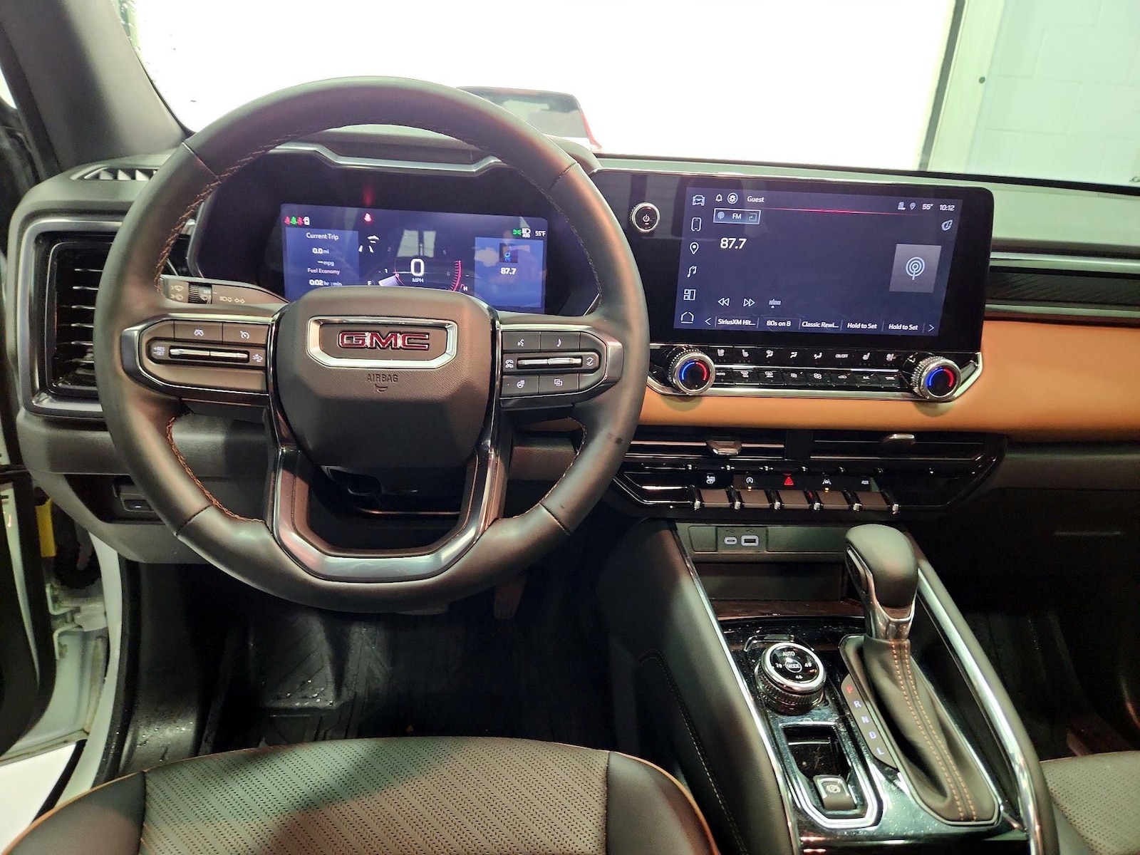 2024 GMC Canyon AT4 - Photo 10