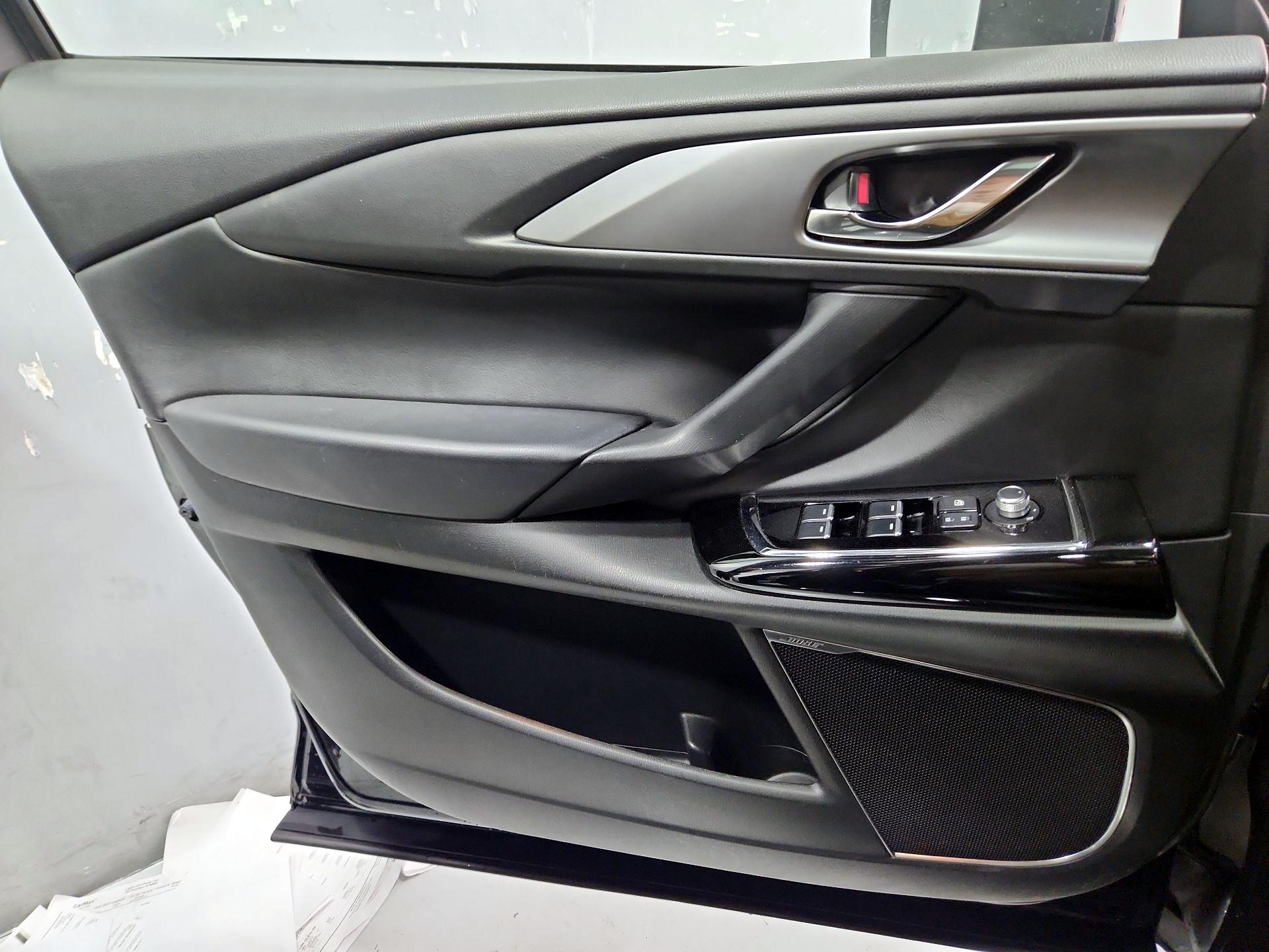 Thumbnail: 2021 Mazda CX-9 - 12