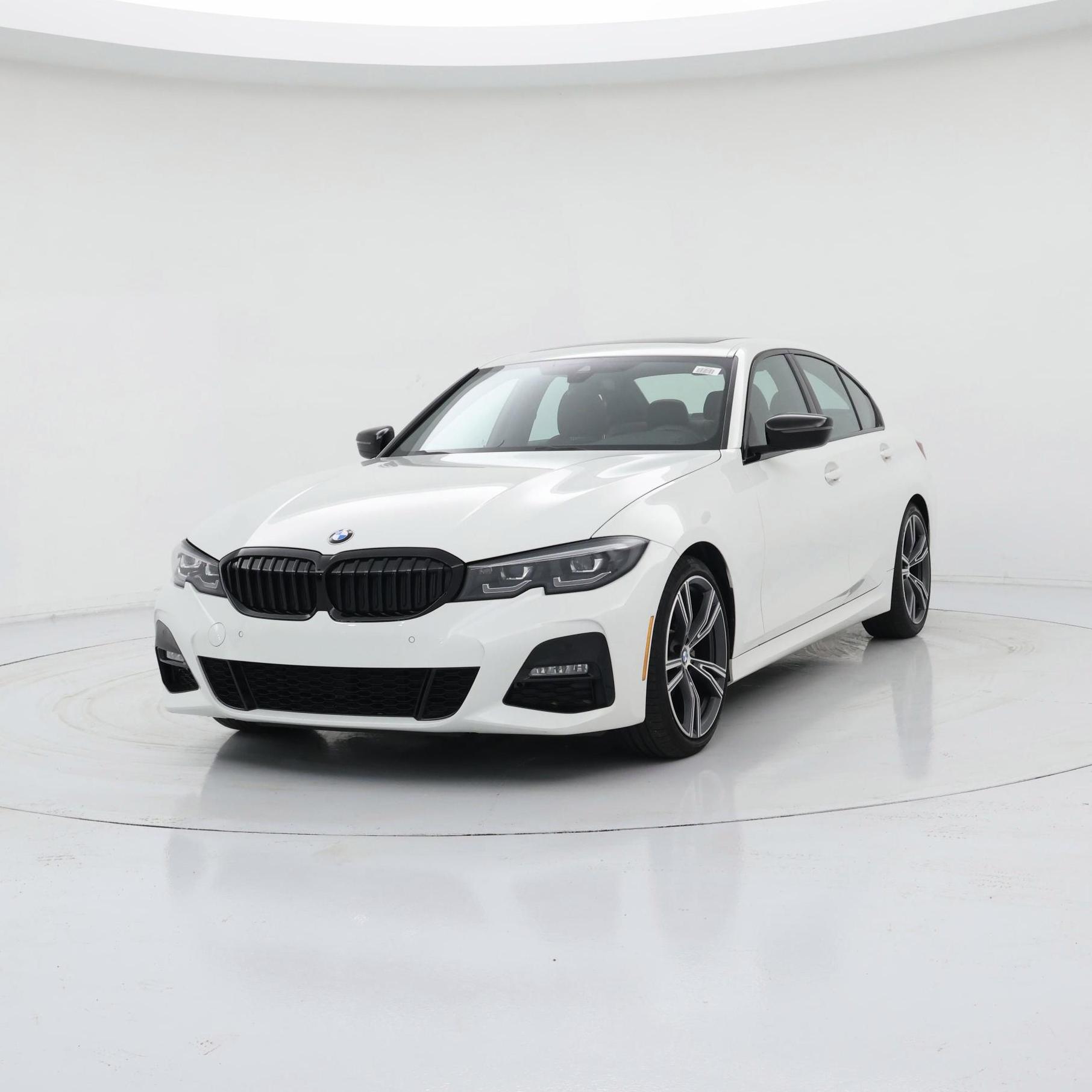 Thumbnail: 2022 BMW 3 Series - 4