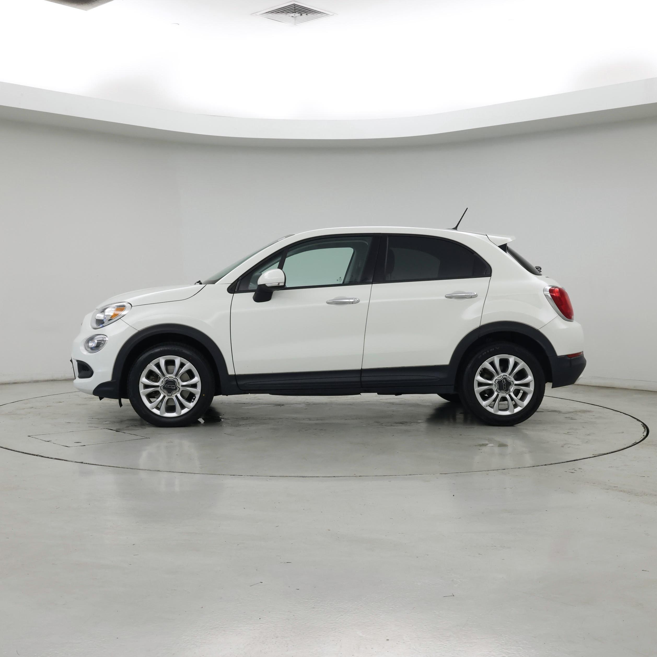 Thumbnail: 2016 Fiat 500X - 3
