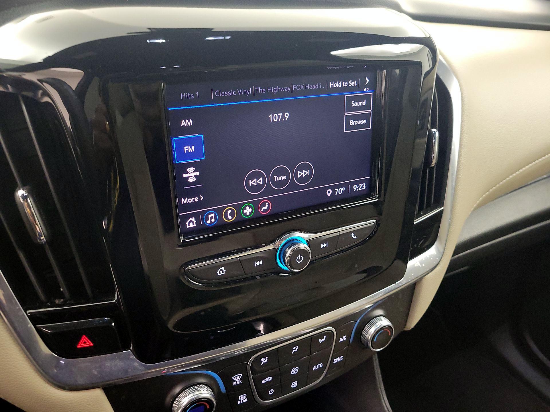 Thumbnail: 2022 Chevrolet Traverse - 15