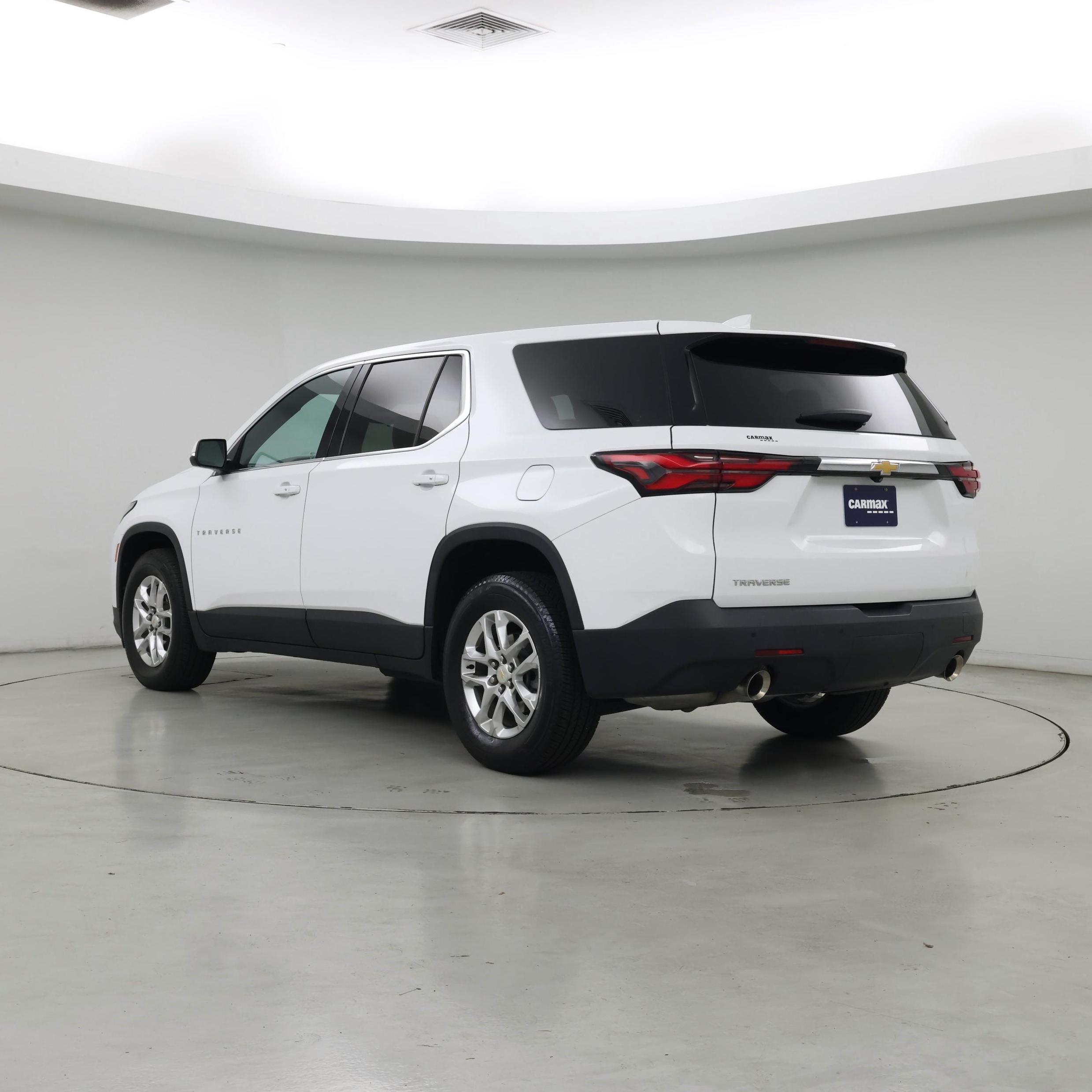 Thumbnail: 2022 Chevrolet Traverse - 2