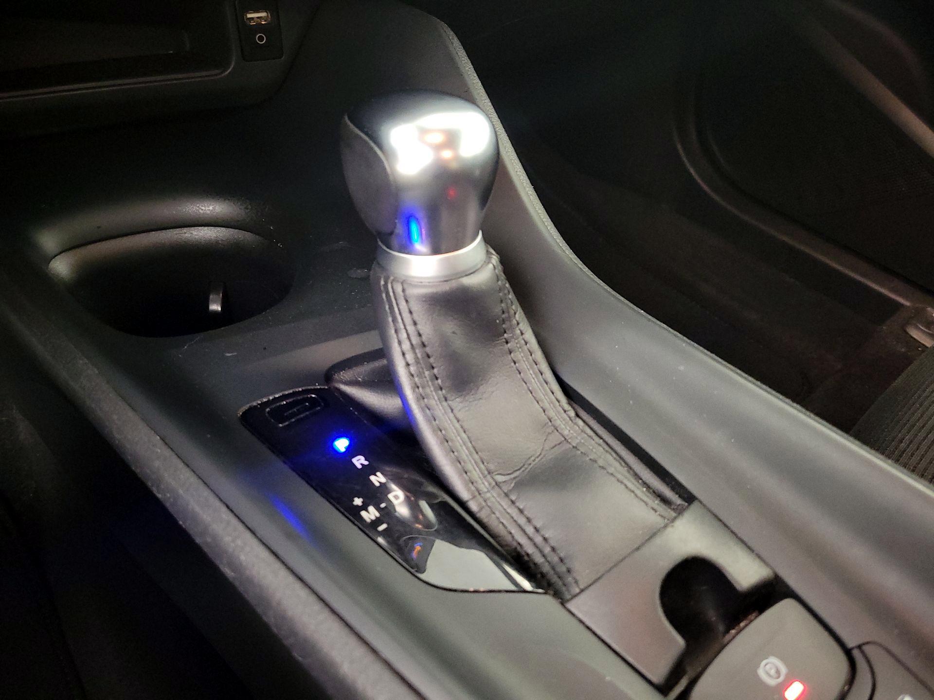 Thumbnail: 2019 Toyota C-HR - 17