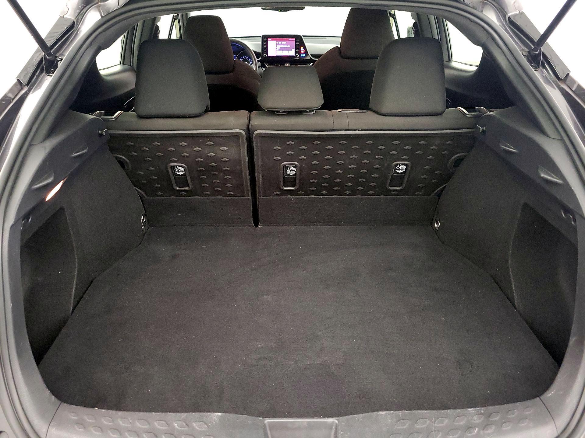 Thumbnail: 2019 Toyota C-HR - 20