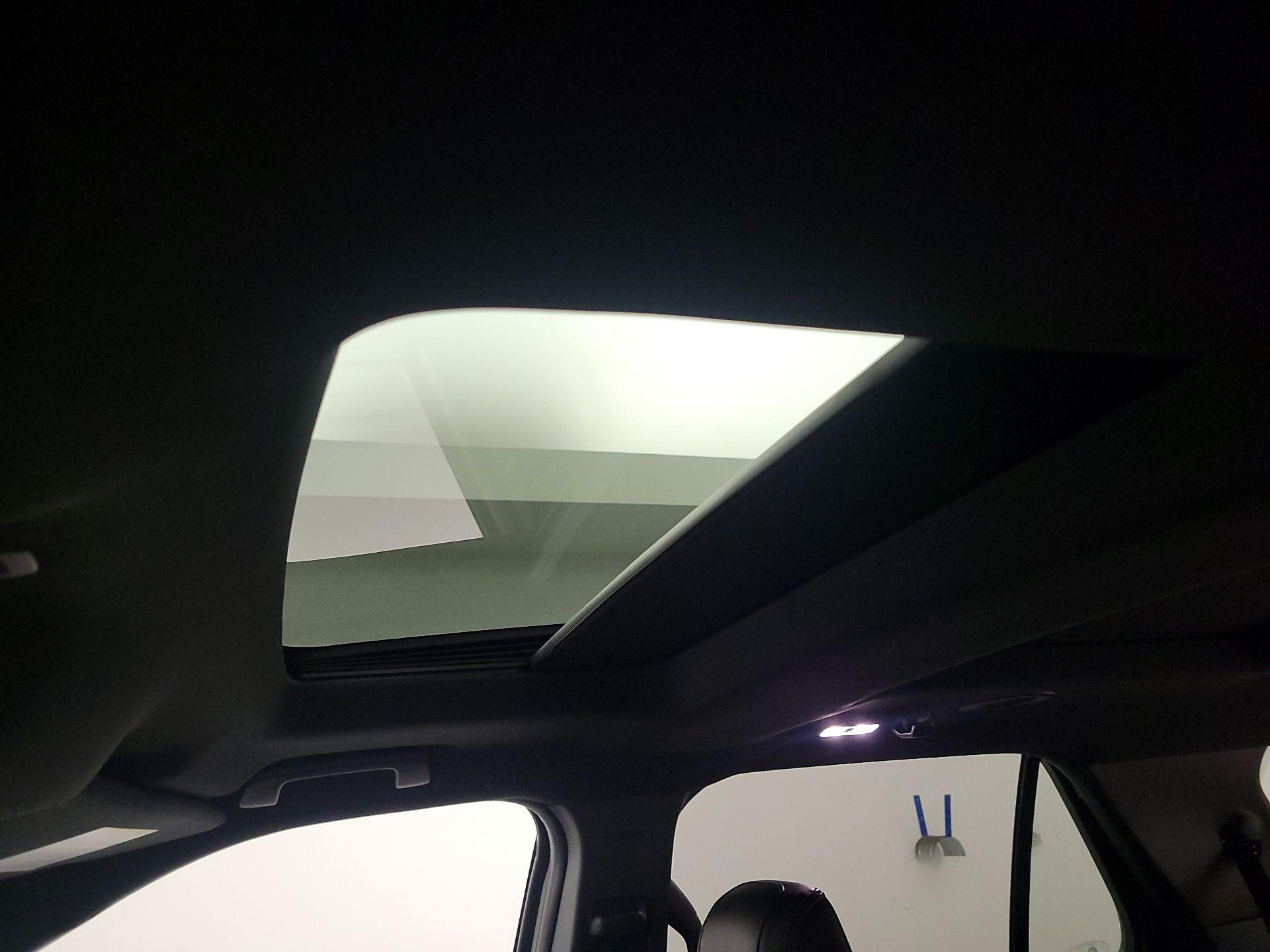 Thumbnail: 2018 Ford Explorer - 20