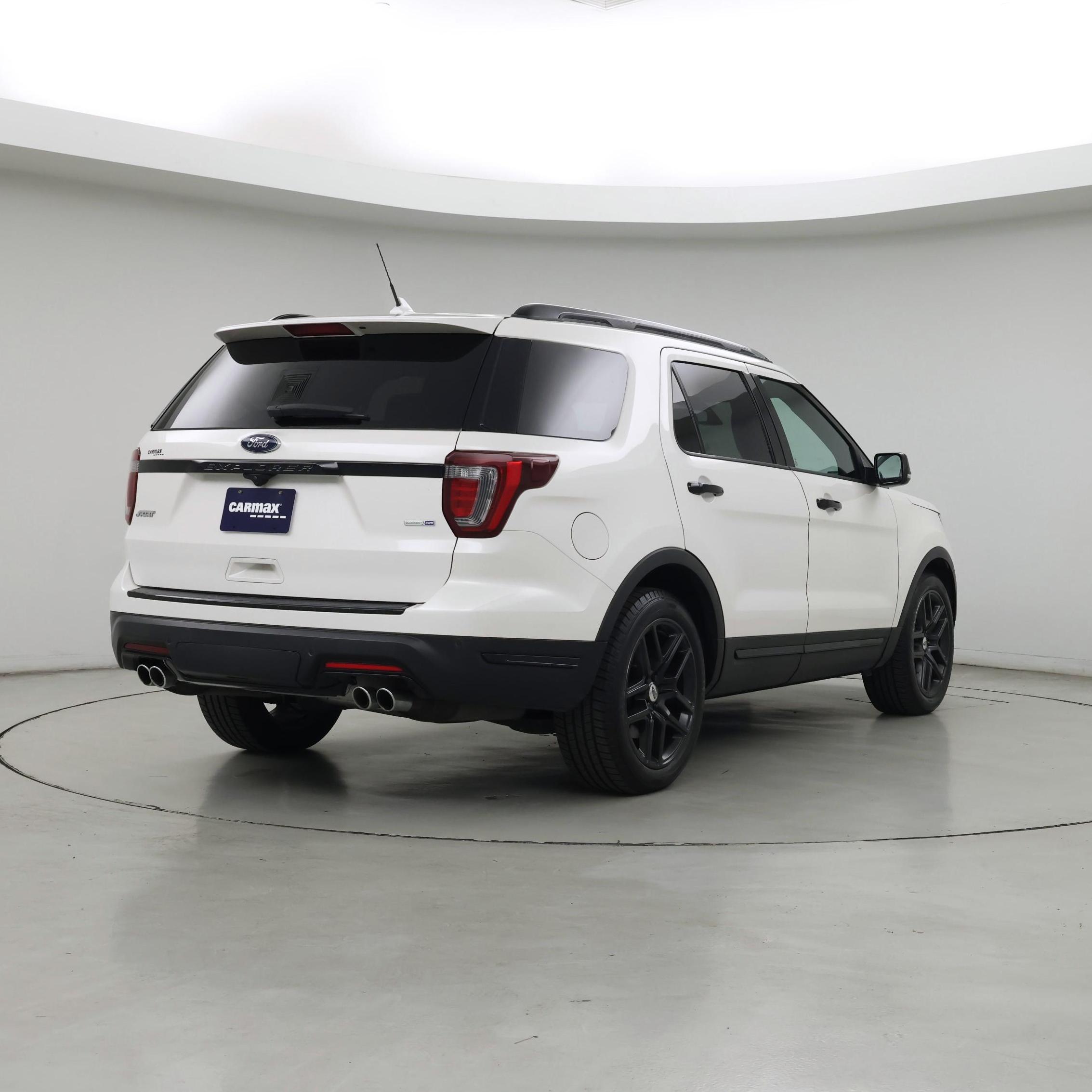 Thumbnail: 2018 Ford Explorer - 8