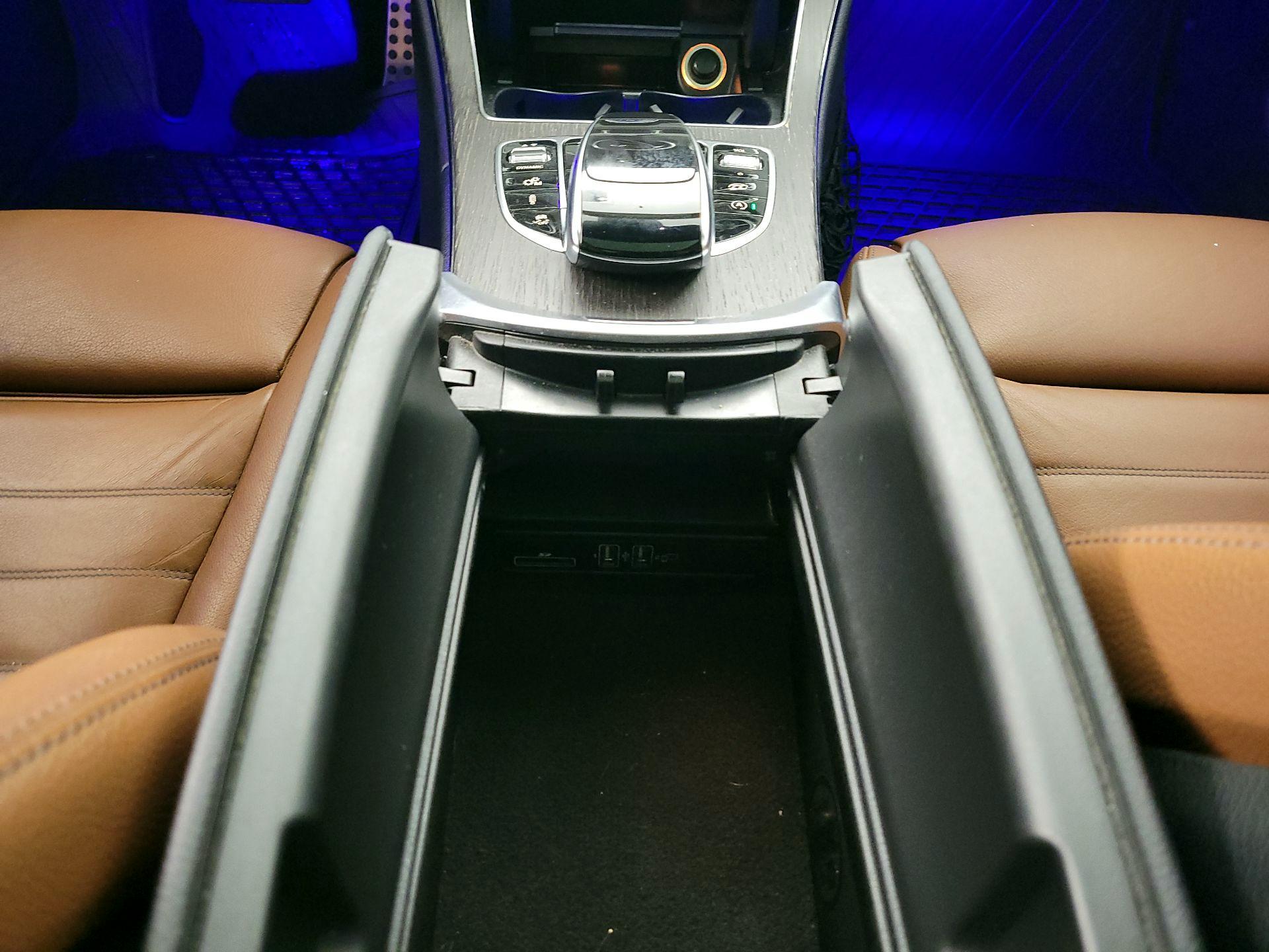 Thumbnail: 2019 Mercedes-Benz C-Class - 19