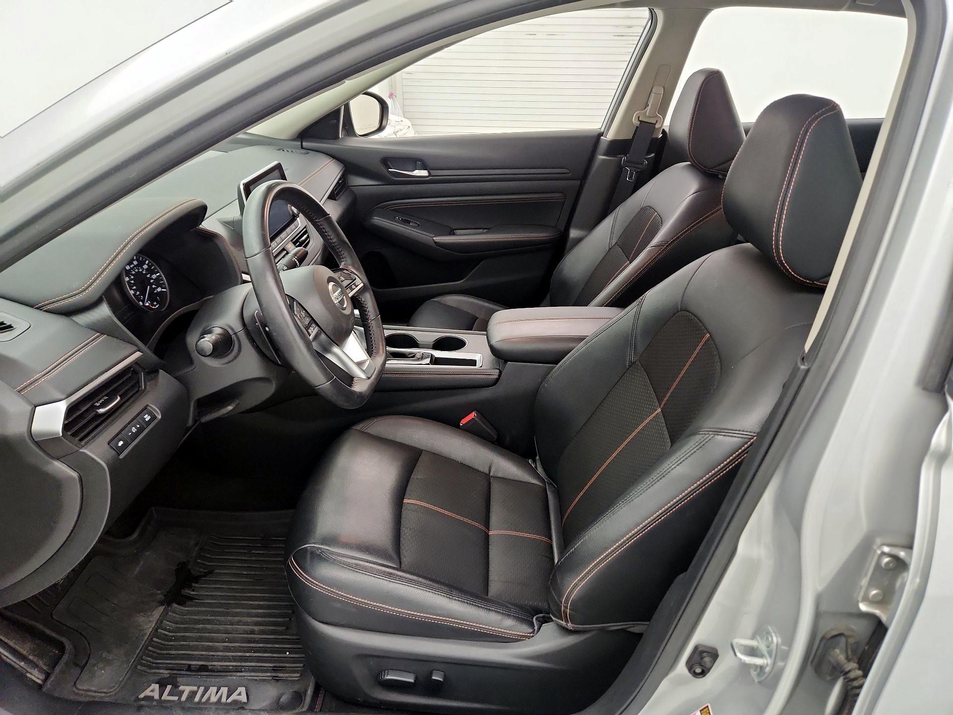 Thumbnail: 2020 Nissan Altima - 11