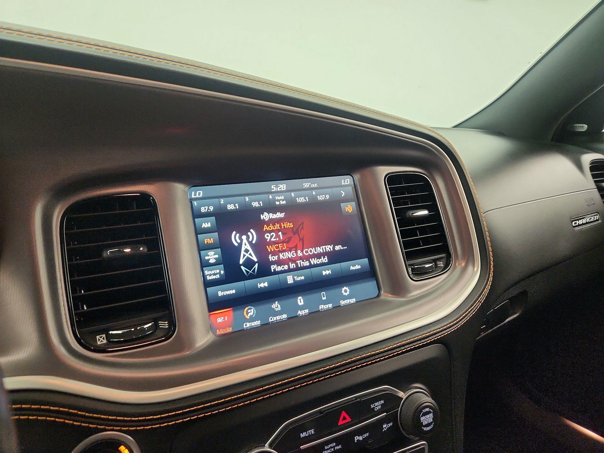 Thumbnail: 2022 Dodge Charger - 15