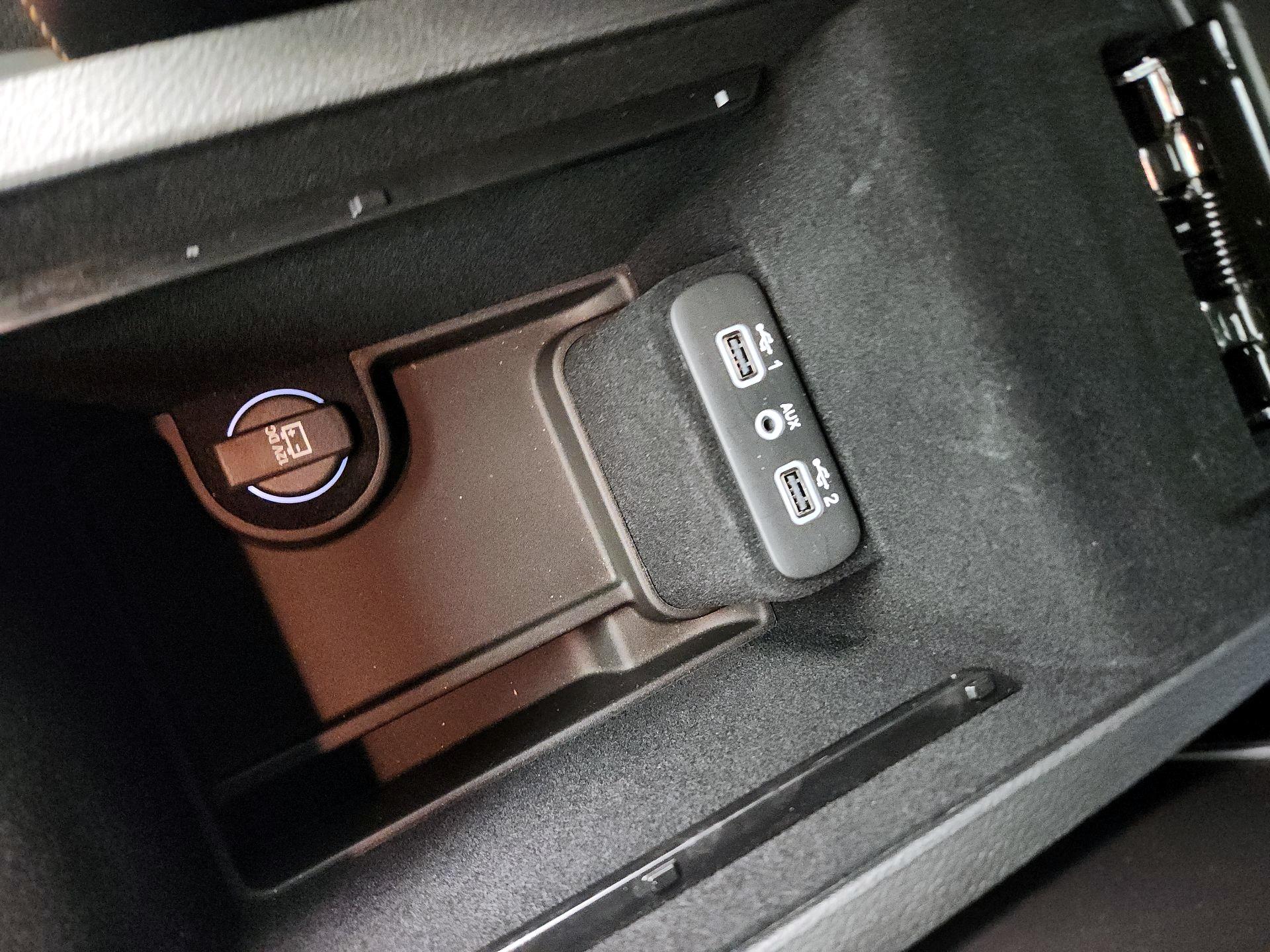 Thumbnail: 2022 Dodge Charger - 18