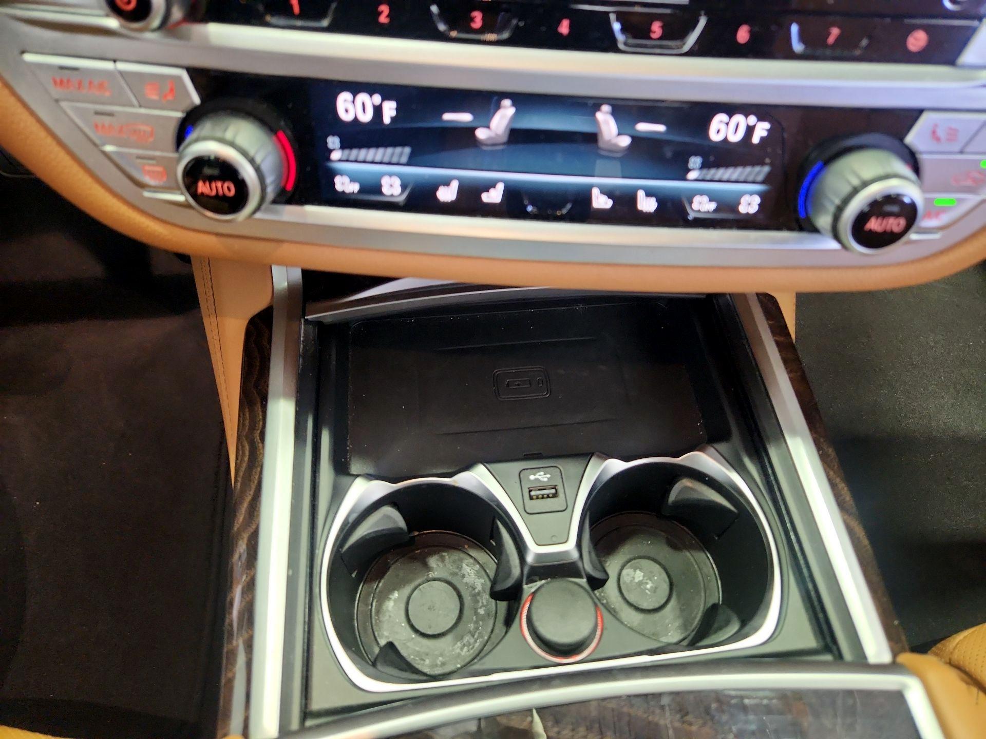 Thumbnail: 2022 BMW 7 Series - 19