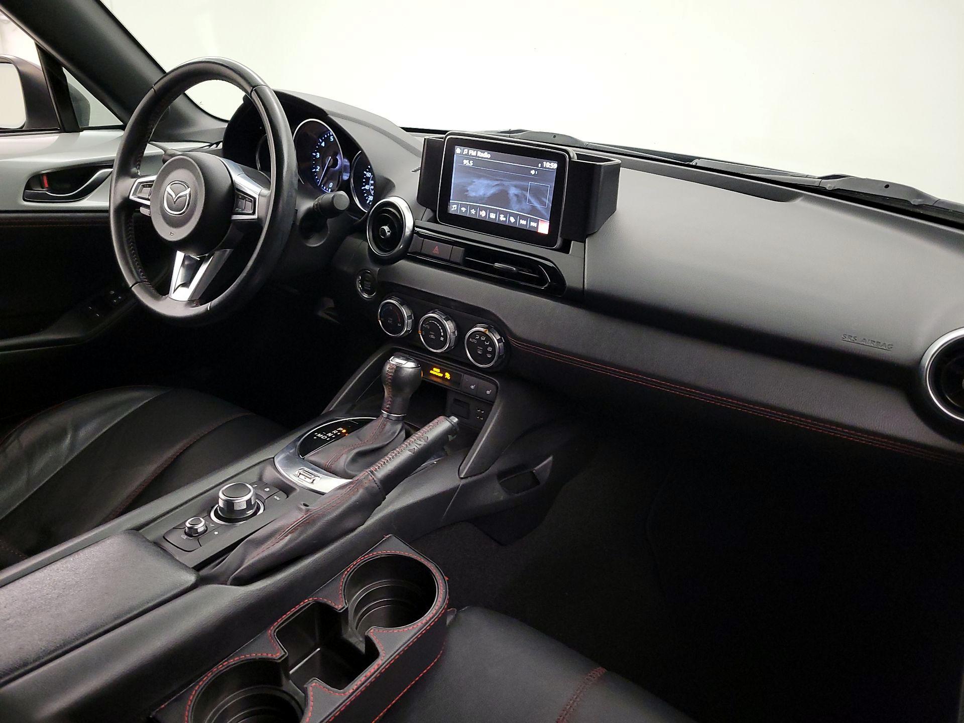 Thumbnail: 2016 Mazda MX-5 Miata - 9