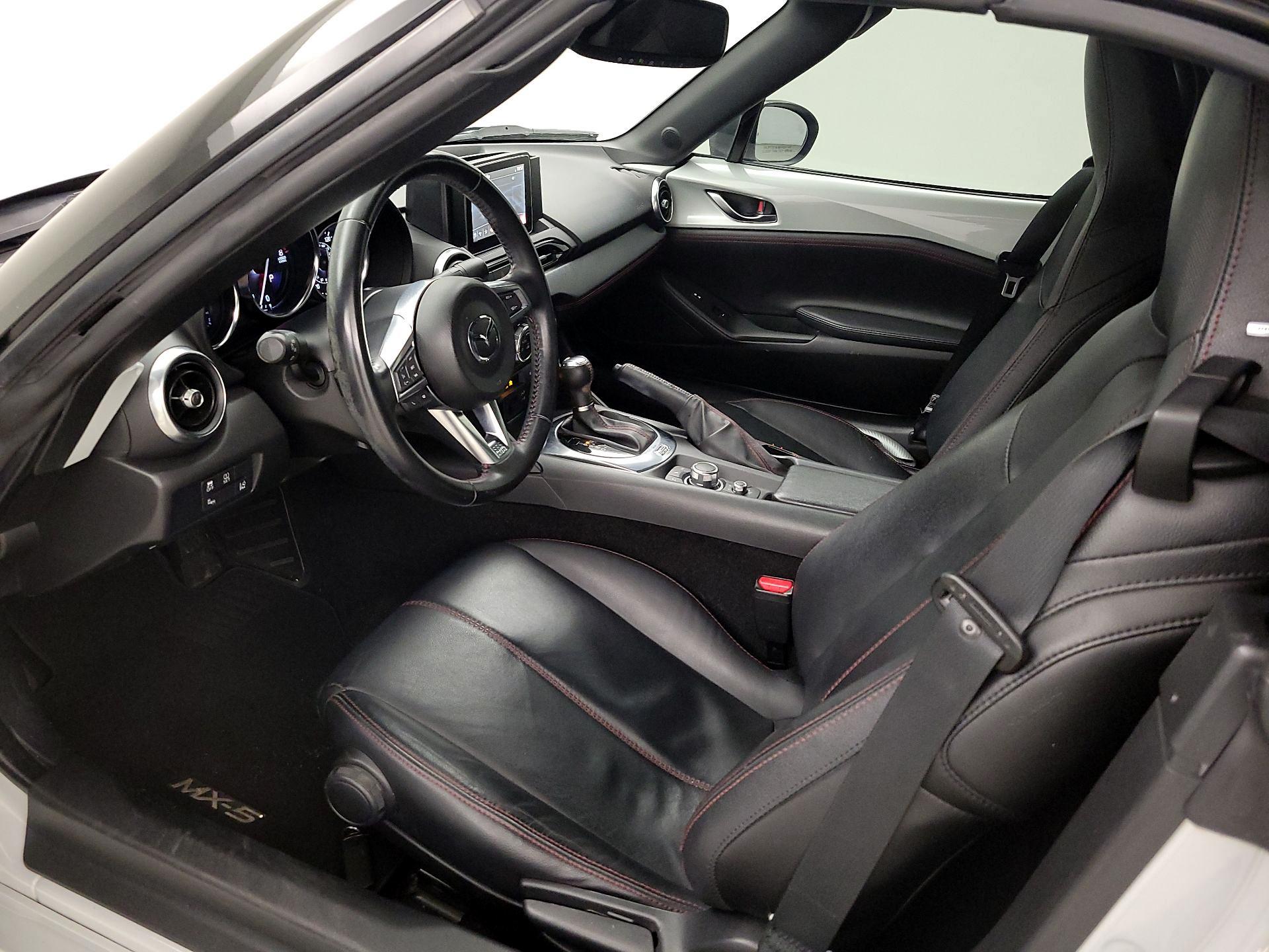 Thumbnail: 2016 Mazda MX-5 Miata - 11