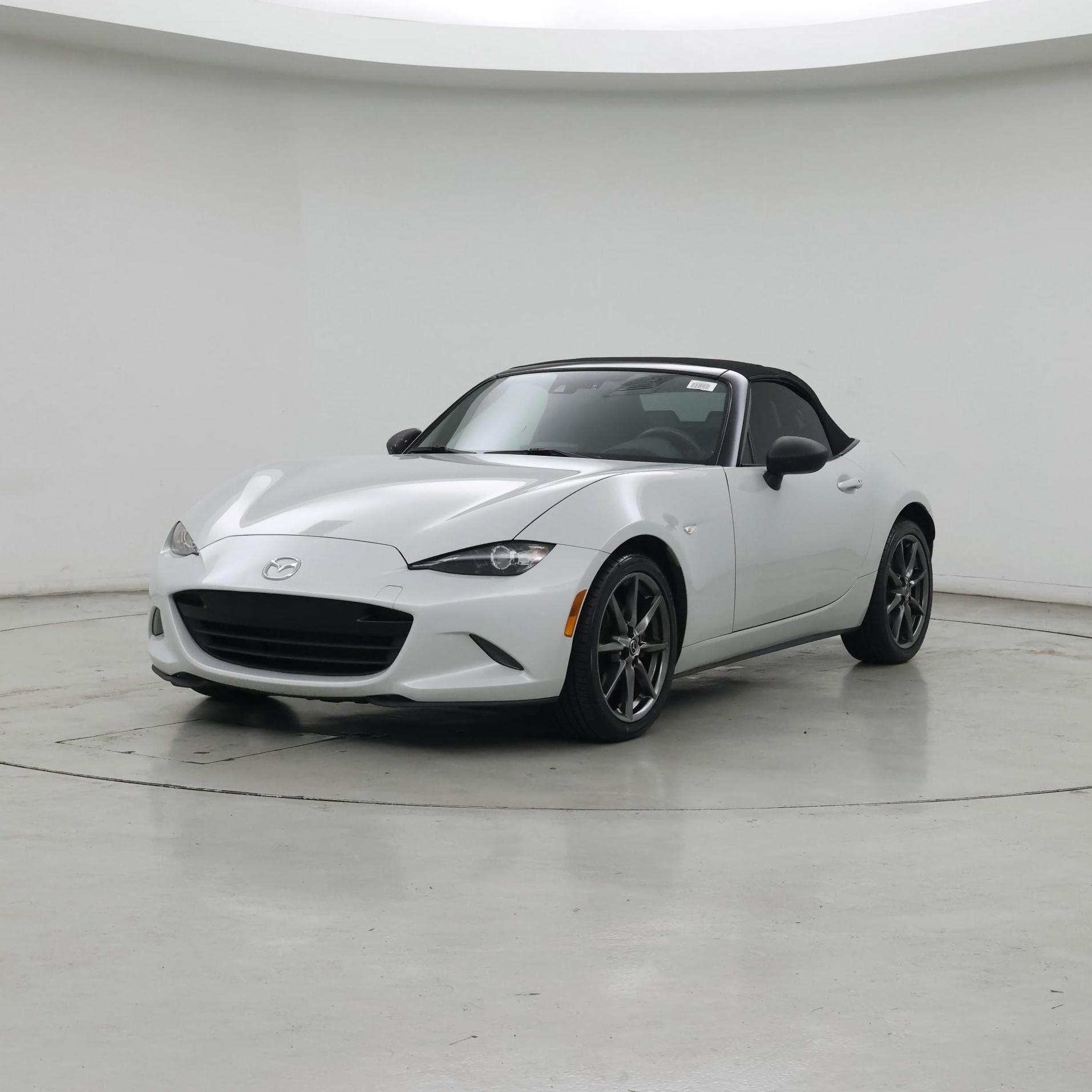 Thumbnail: 2016 Mazda MX-5 Miata - 4