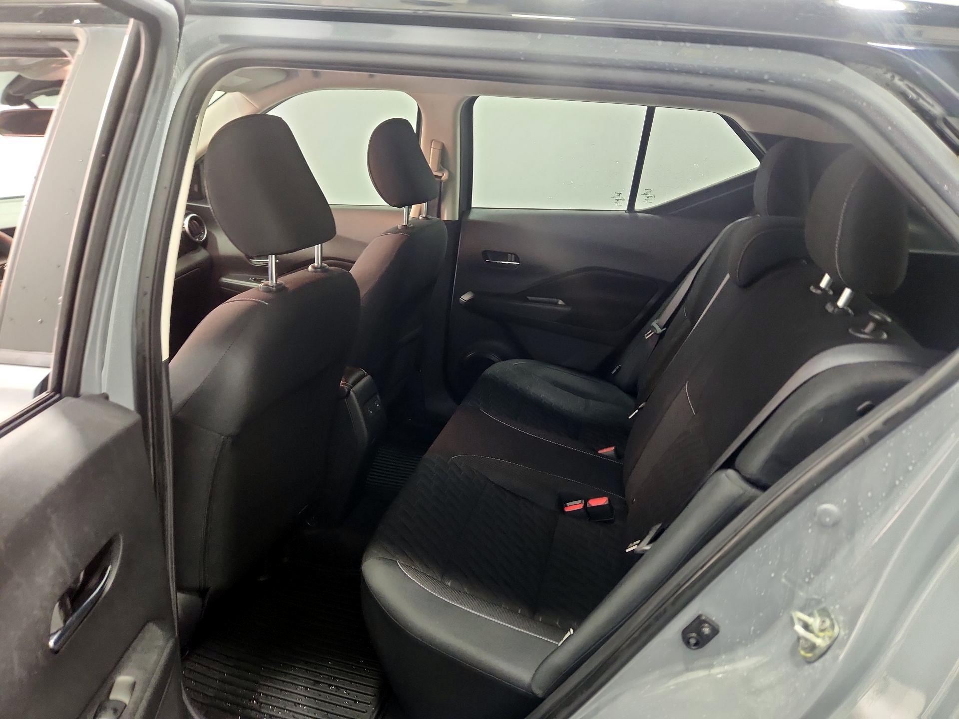 Thumbnail: 2021 Nissan Kicks - 18