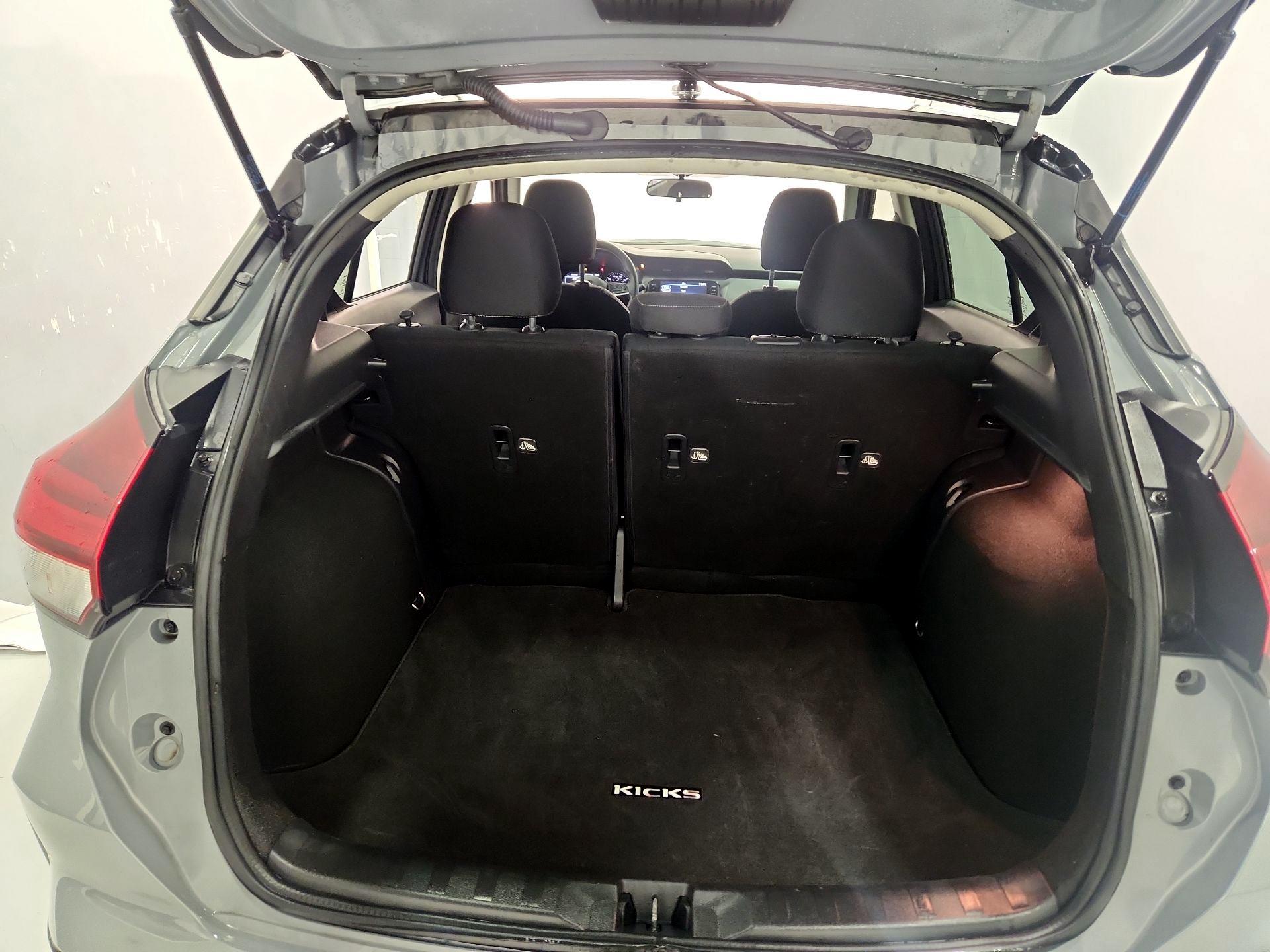 Thumbnail: 2021 Nissan Kicks - 19