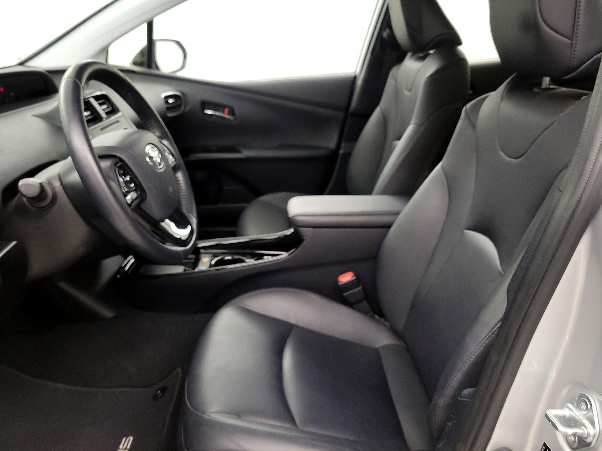 Thumbnail: 2019 Toyota Prius - 11