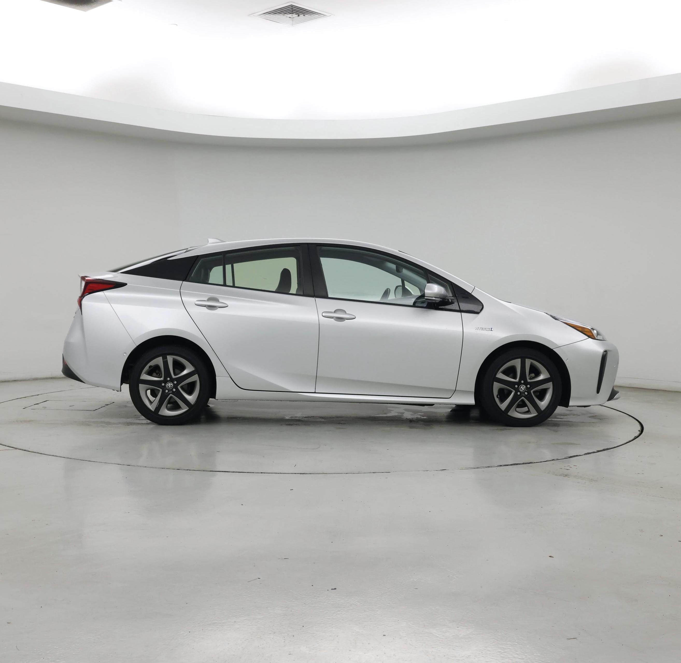 Thumbnail: 2019 Toyota Prius - 7